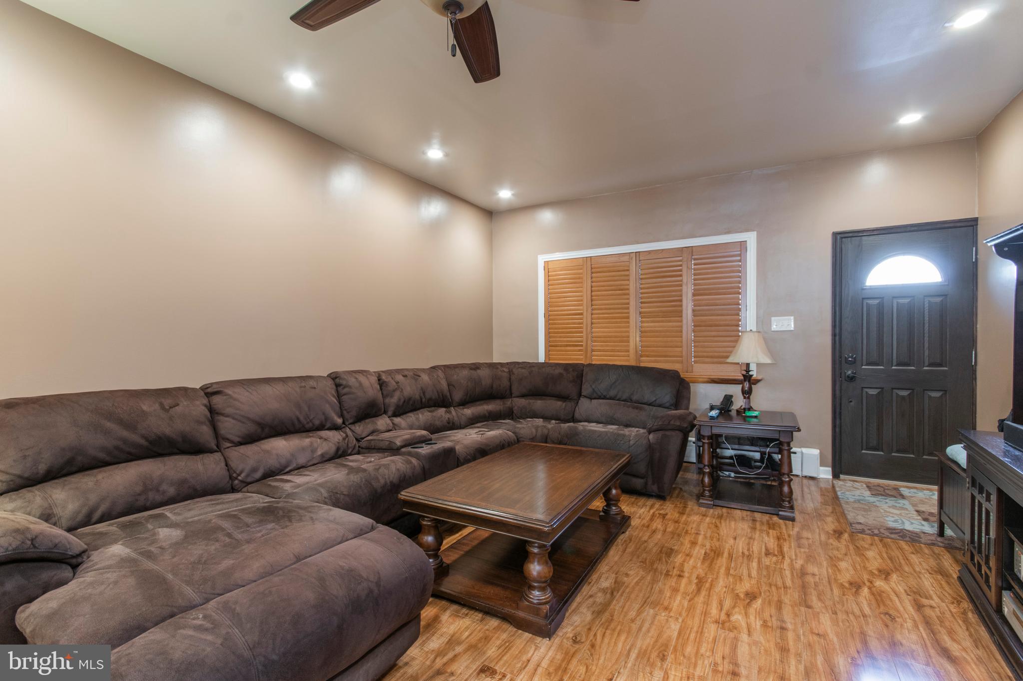 WHITMAN - Residential