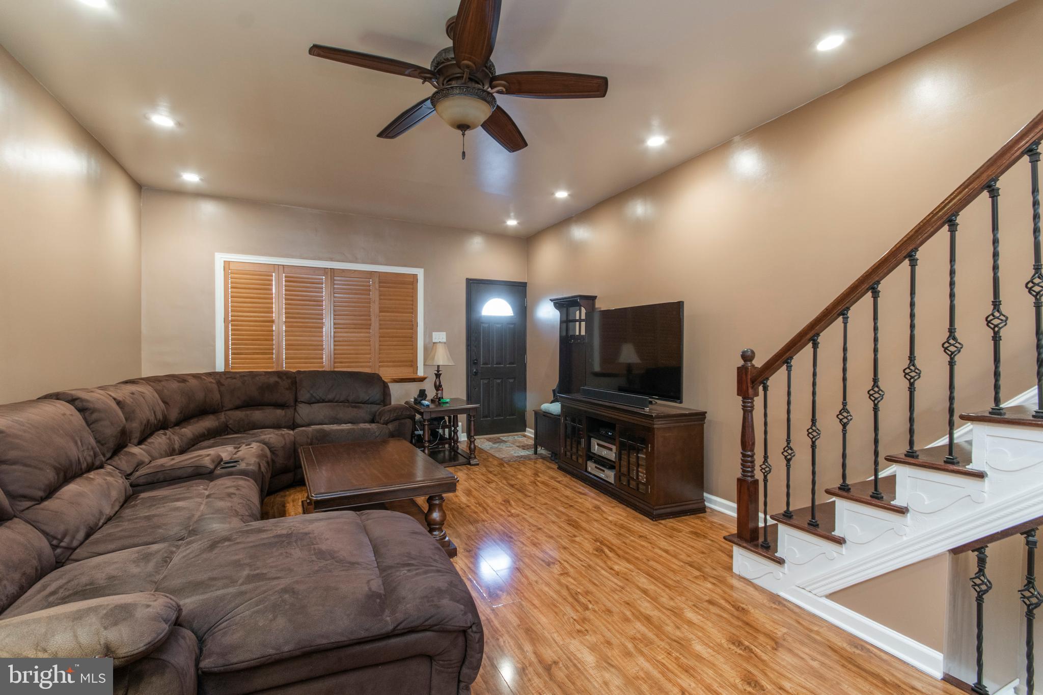 WHITMAN - Residential