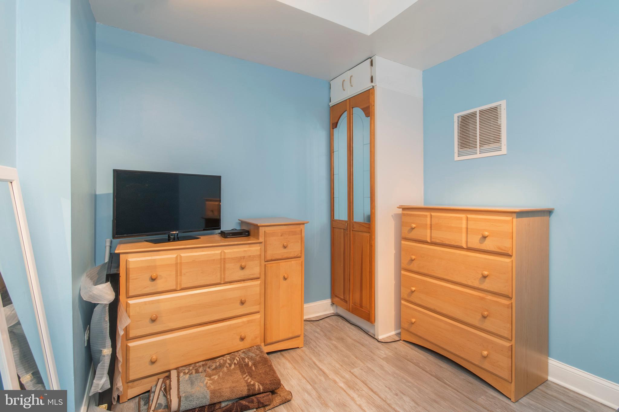 WHITMAN - Residential