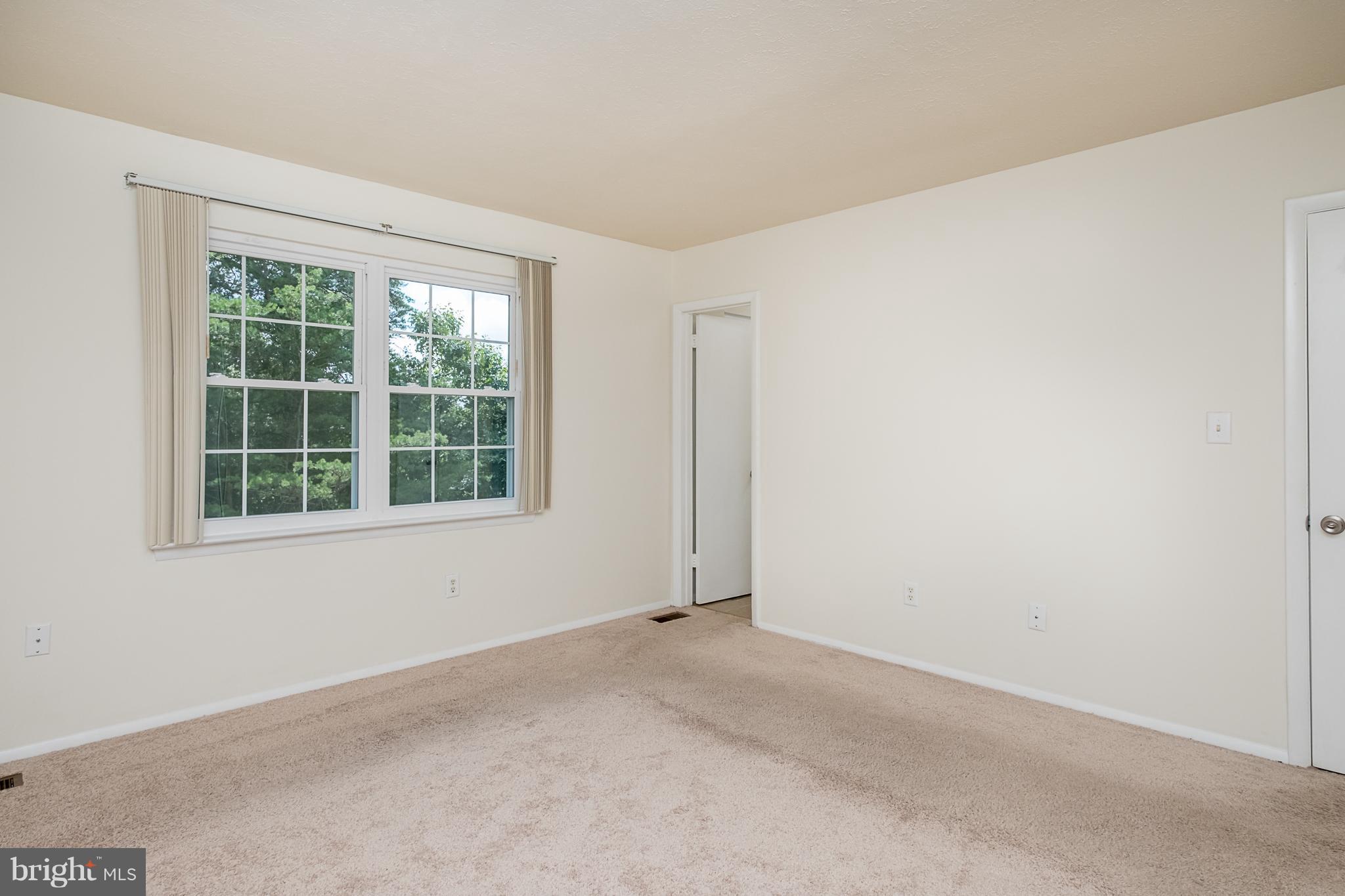 RIDGEFIELD - Residential Lease