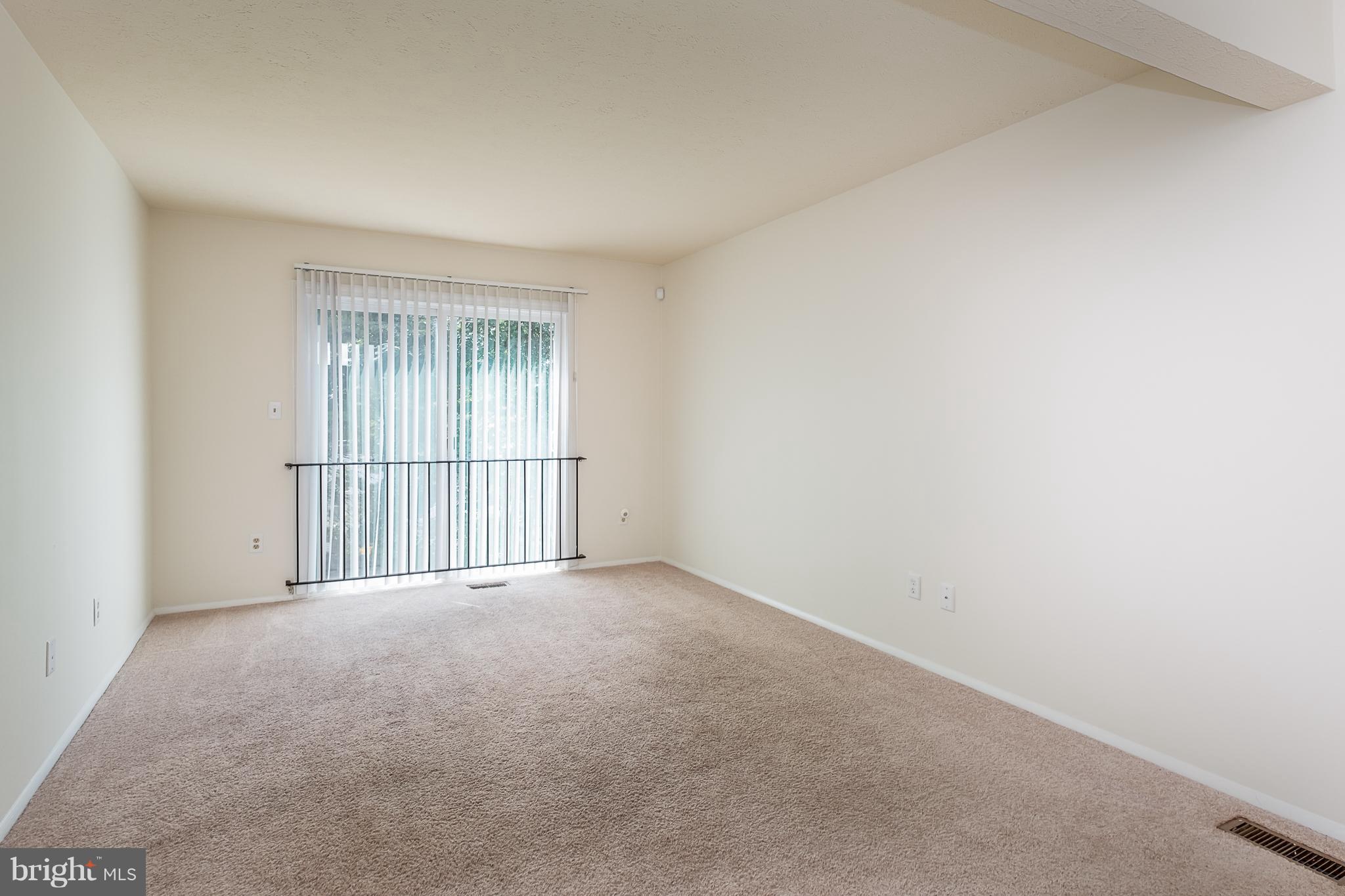 RIDGEFIELD - Residential Lease