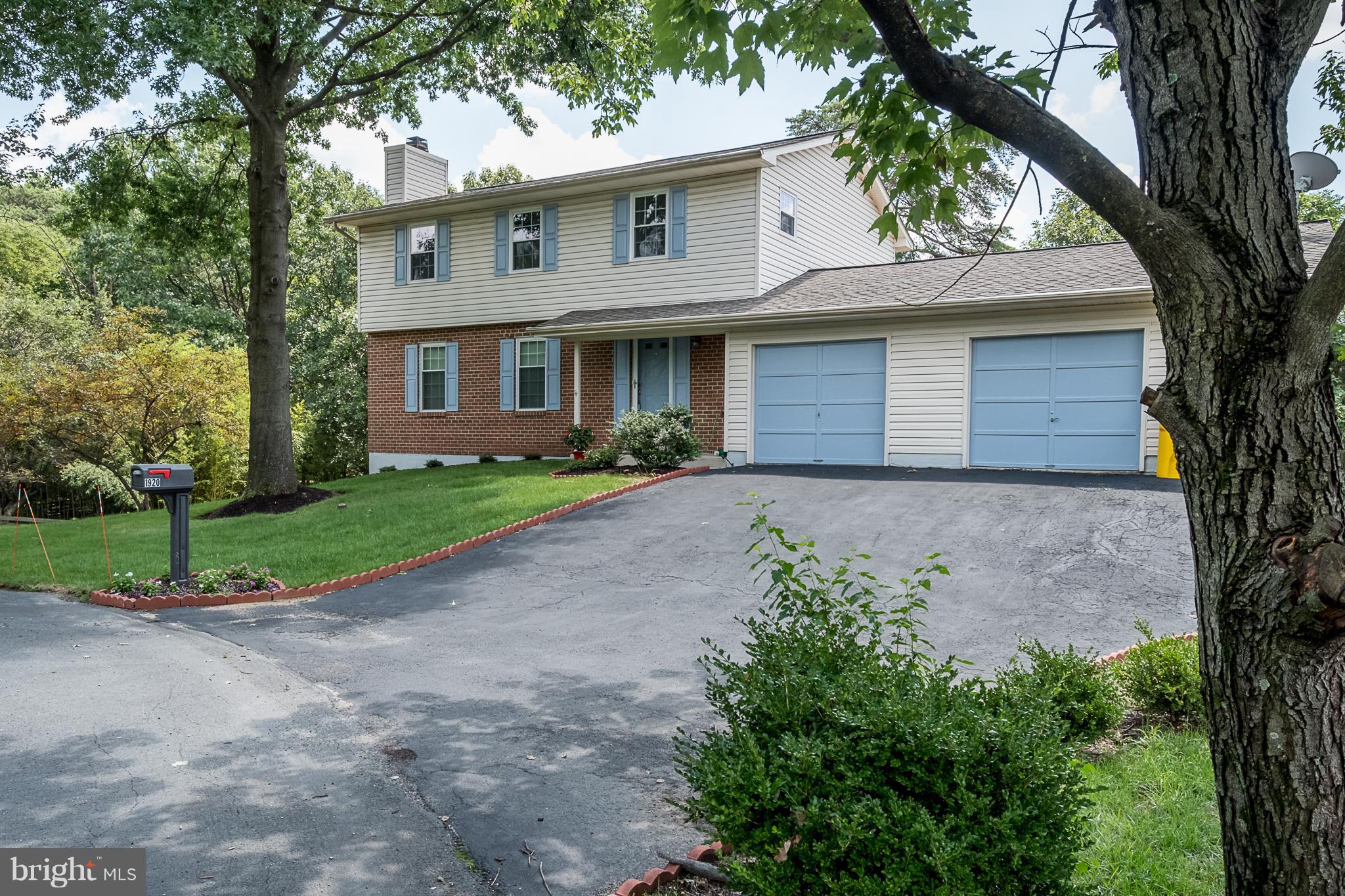 RIDGEFIELD - Residential Lease