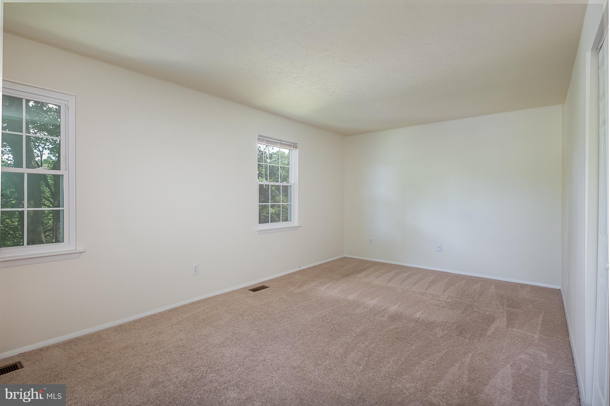 RIDGEFIELD - Residential Lease