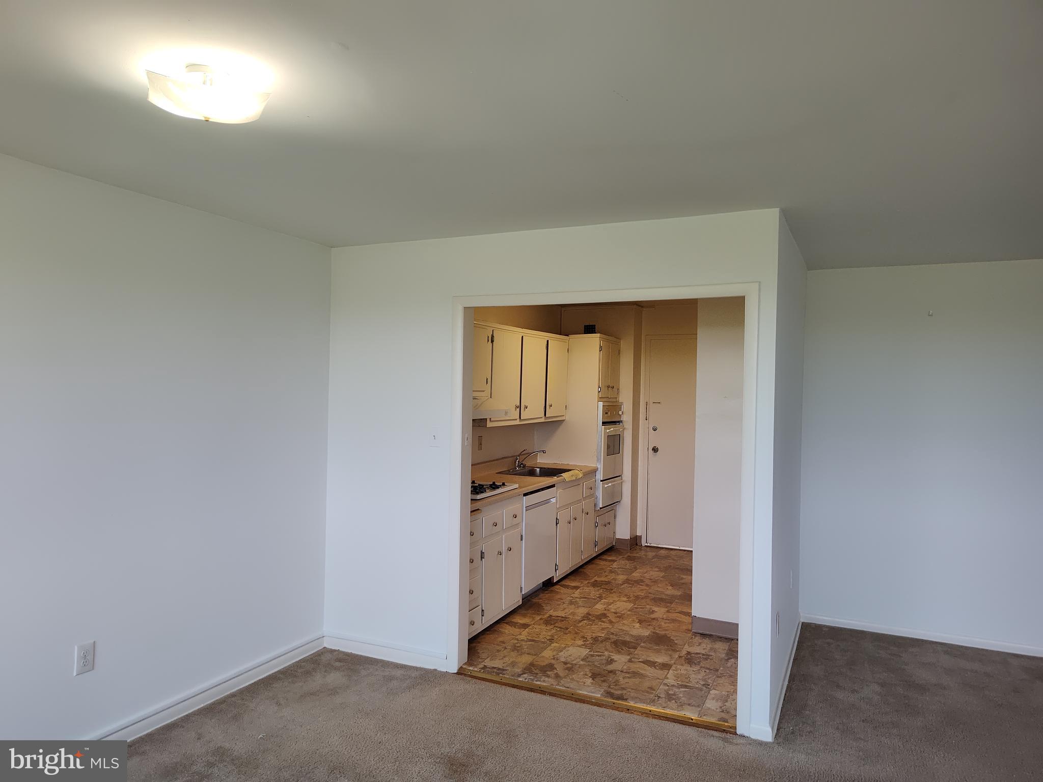 GROSVENOR PARK - Residential Lease