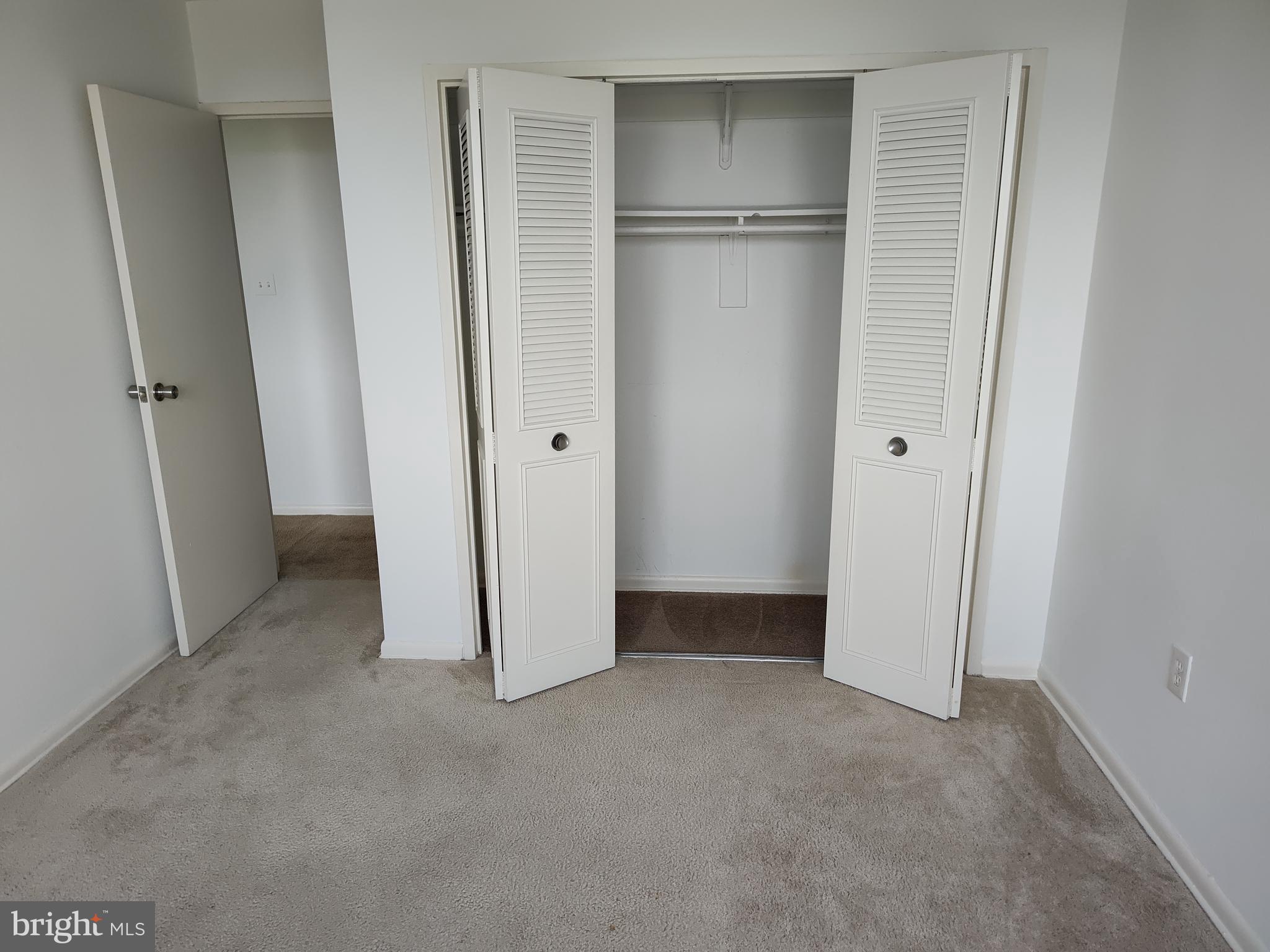 GROSVENOR PARK - Residential Lease