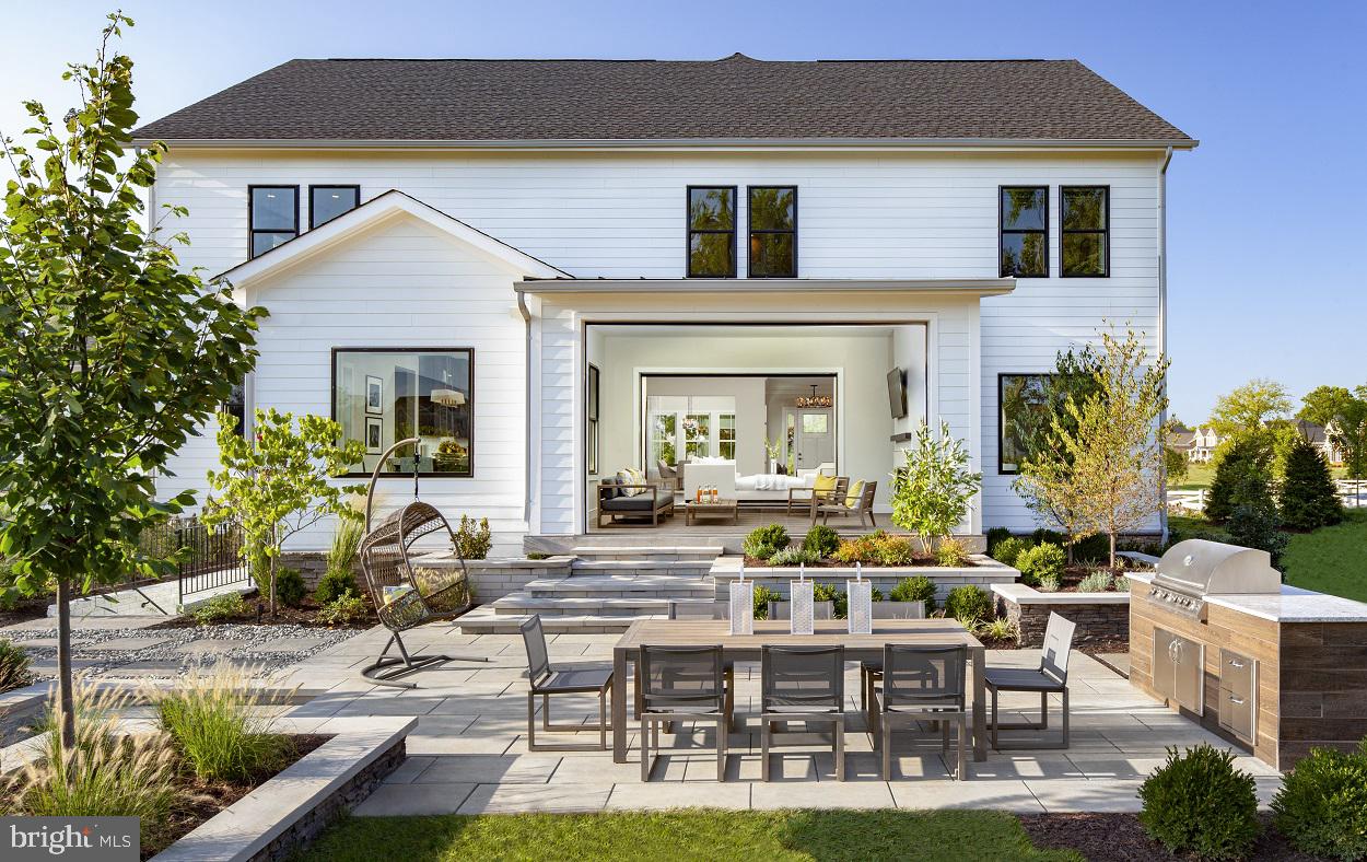 LENAH MILL - THE EXECUTIVES - Residential