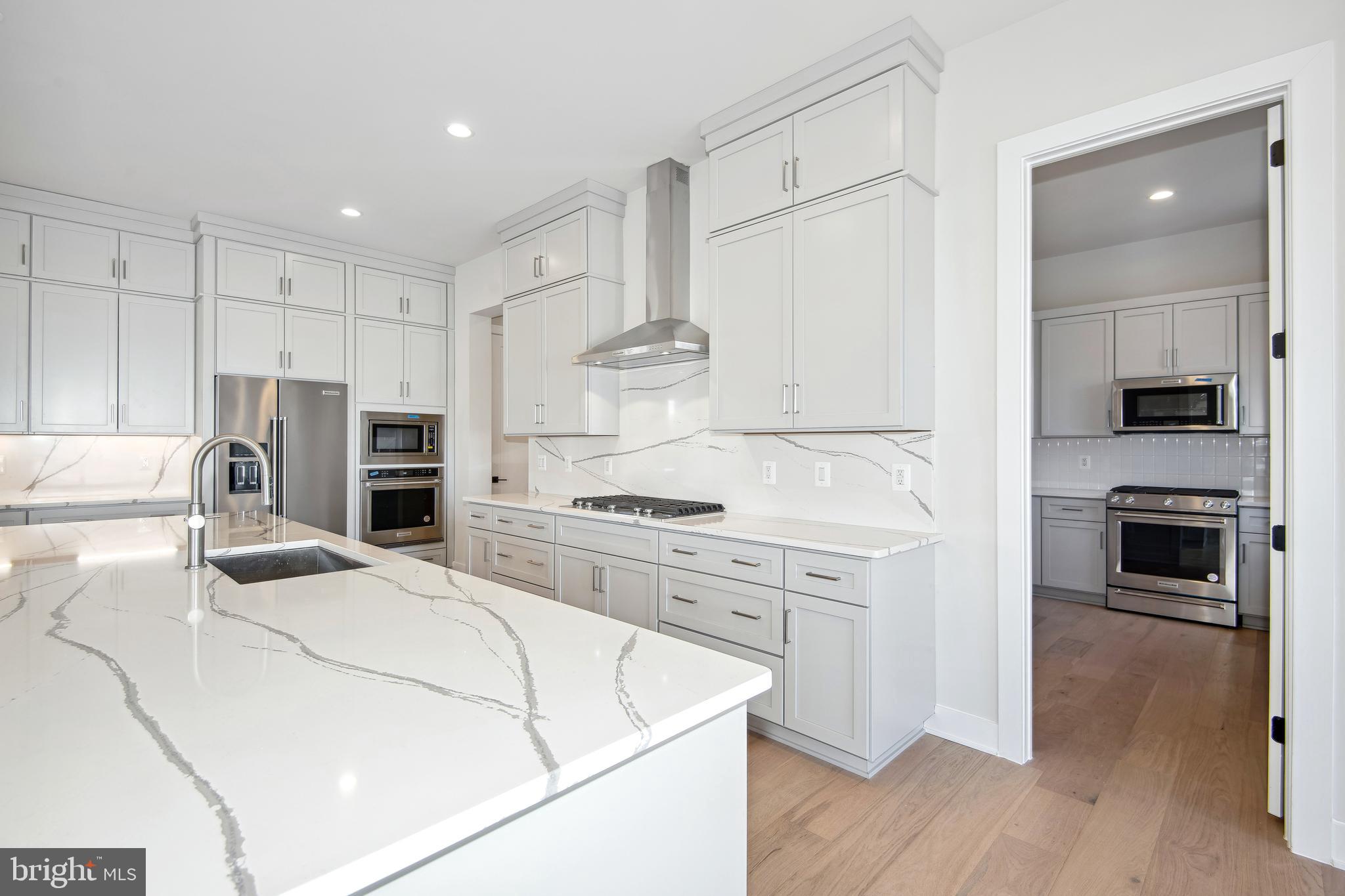 LENAH MILL - THE EXECUTIVES - Residential