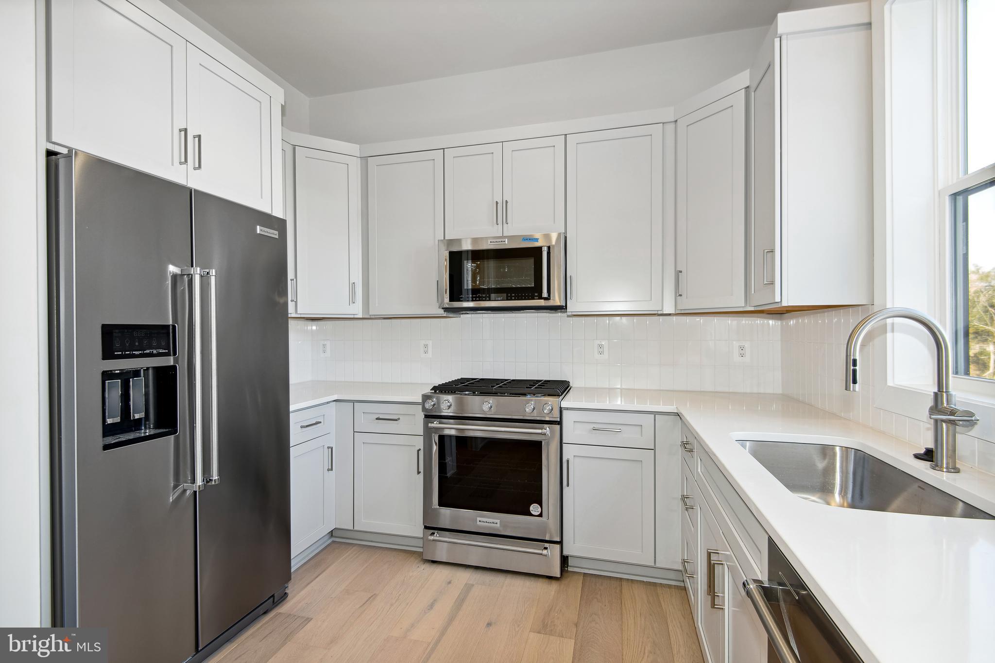 LENAH MILL - THE EXECUTIVES - Residential