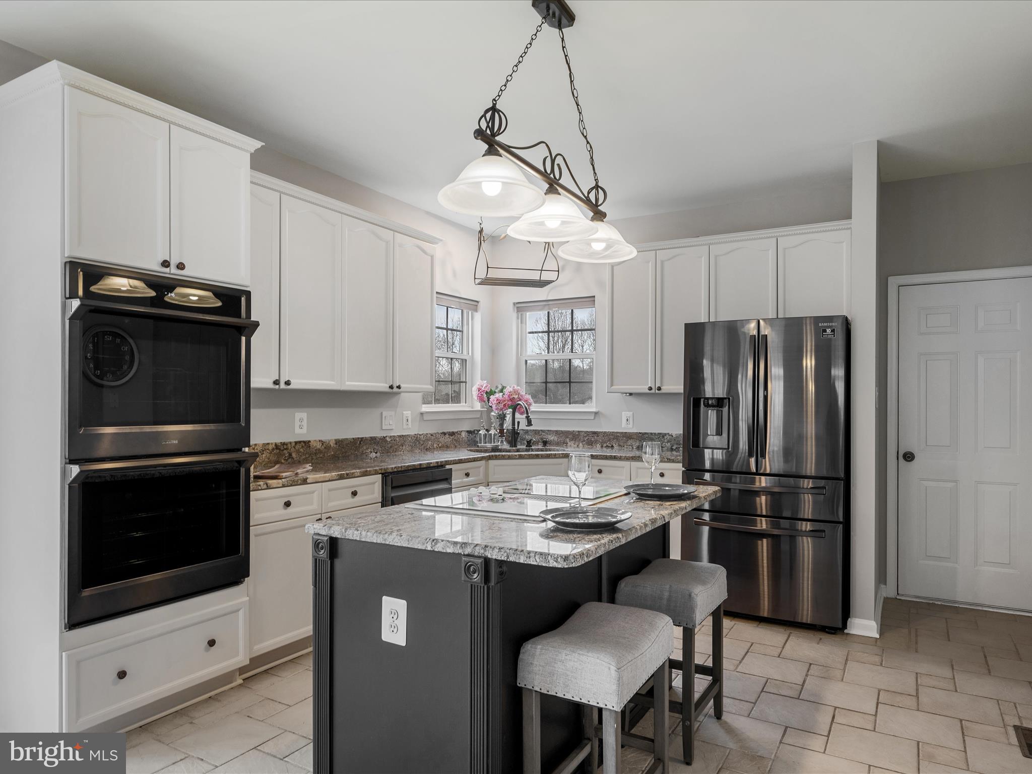 ENGLAND RUN - Residential