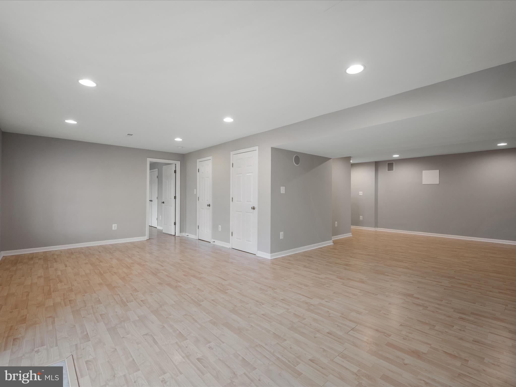 ENGLAND RUN - Residential