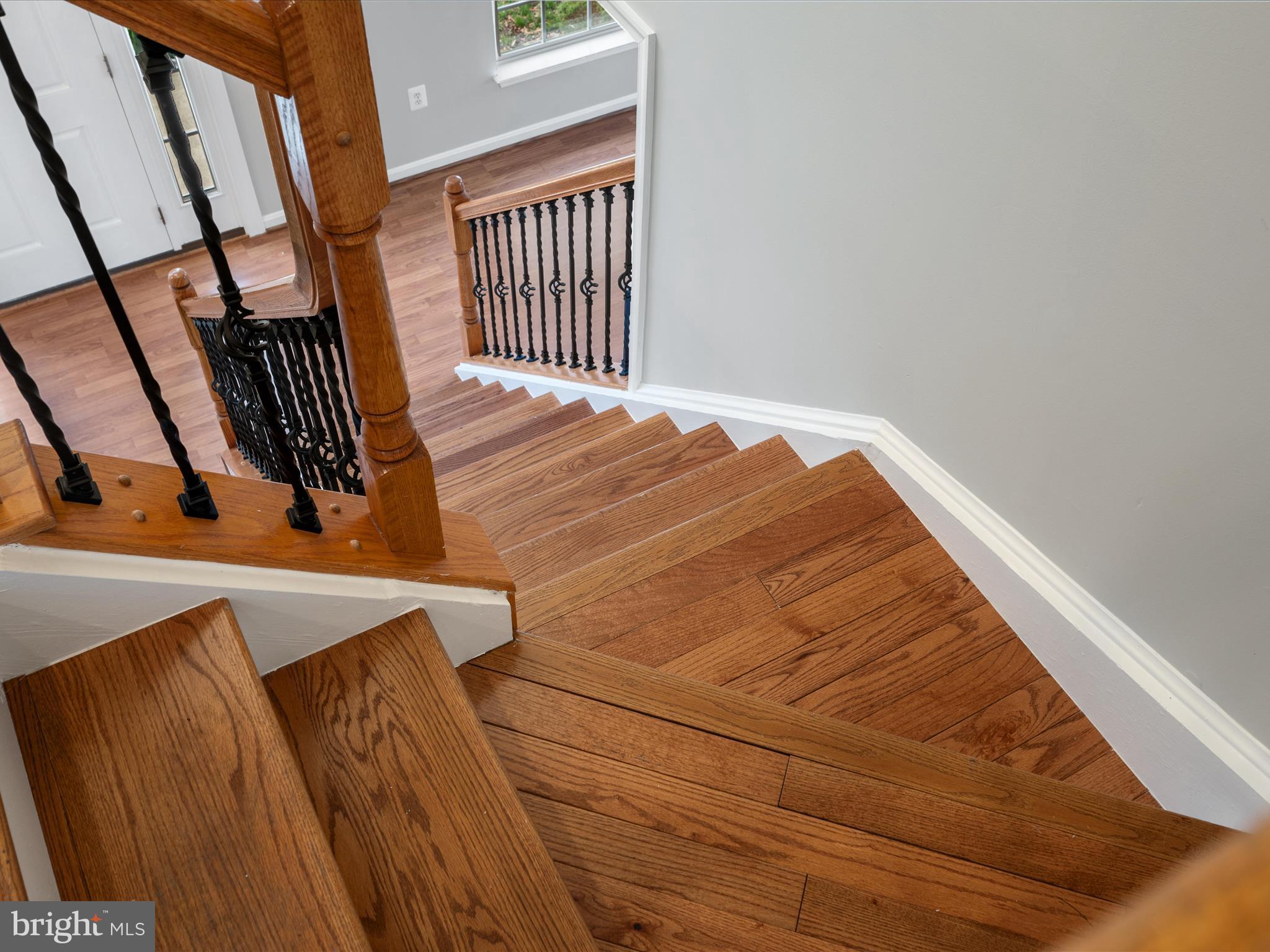 ENGLAND RUN - Residential