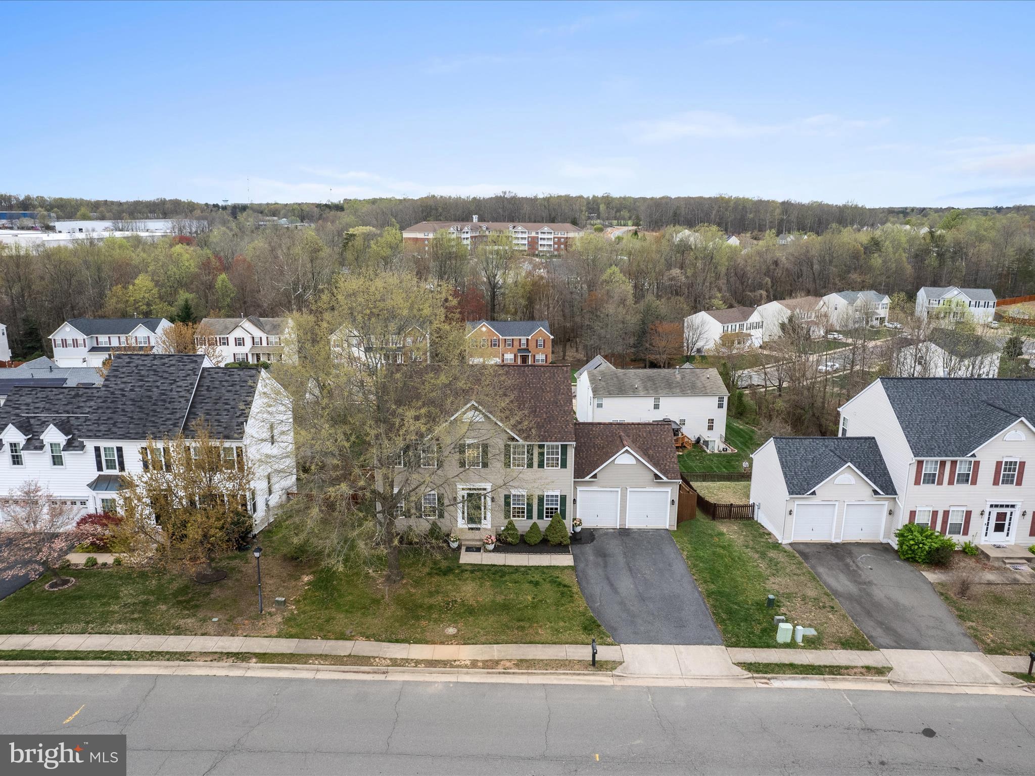 ENGLAND RUN - Residential