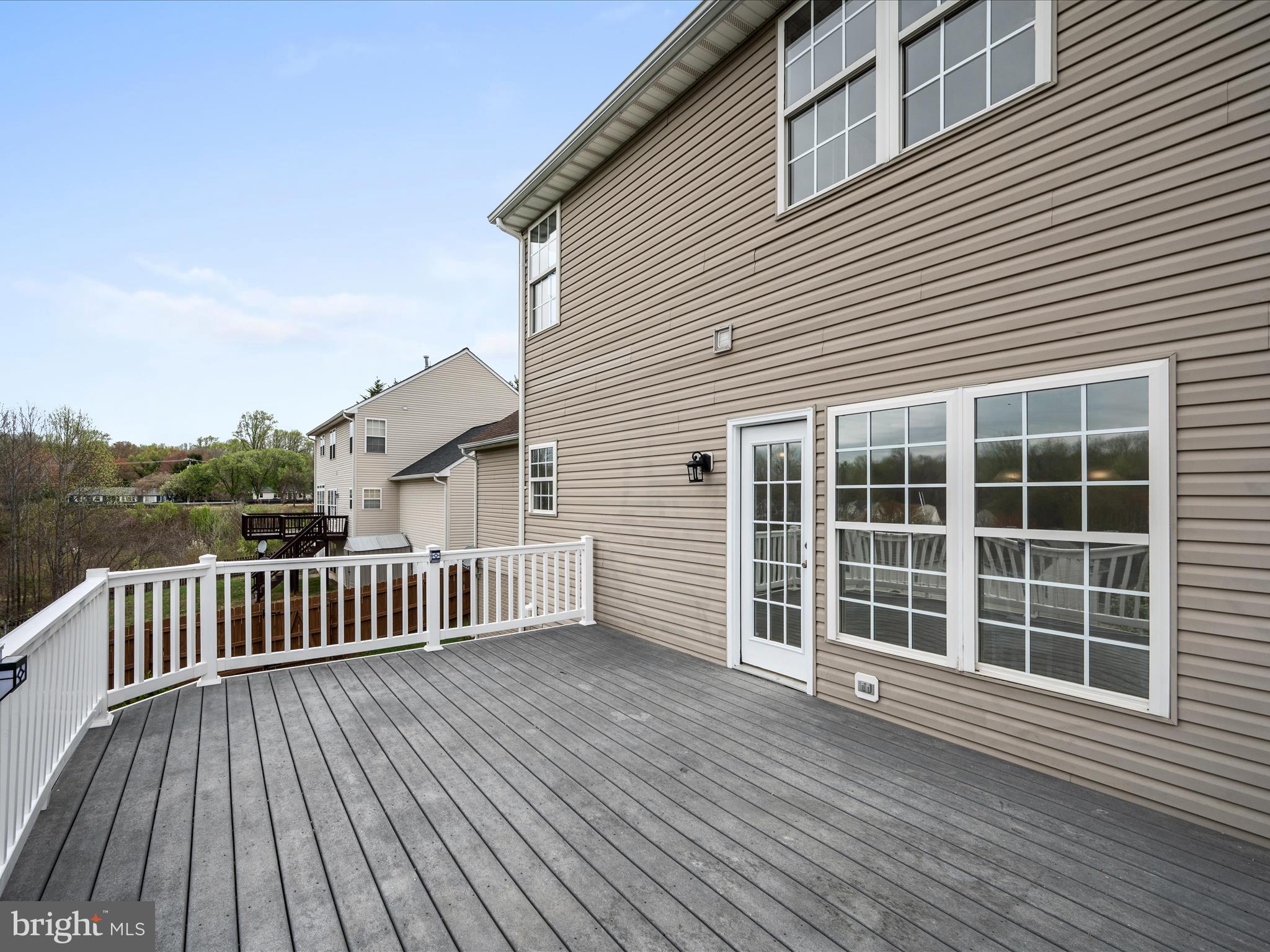 ENGLAND RUN - Residential