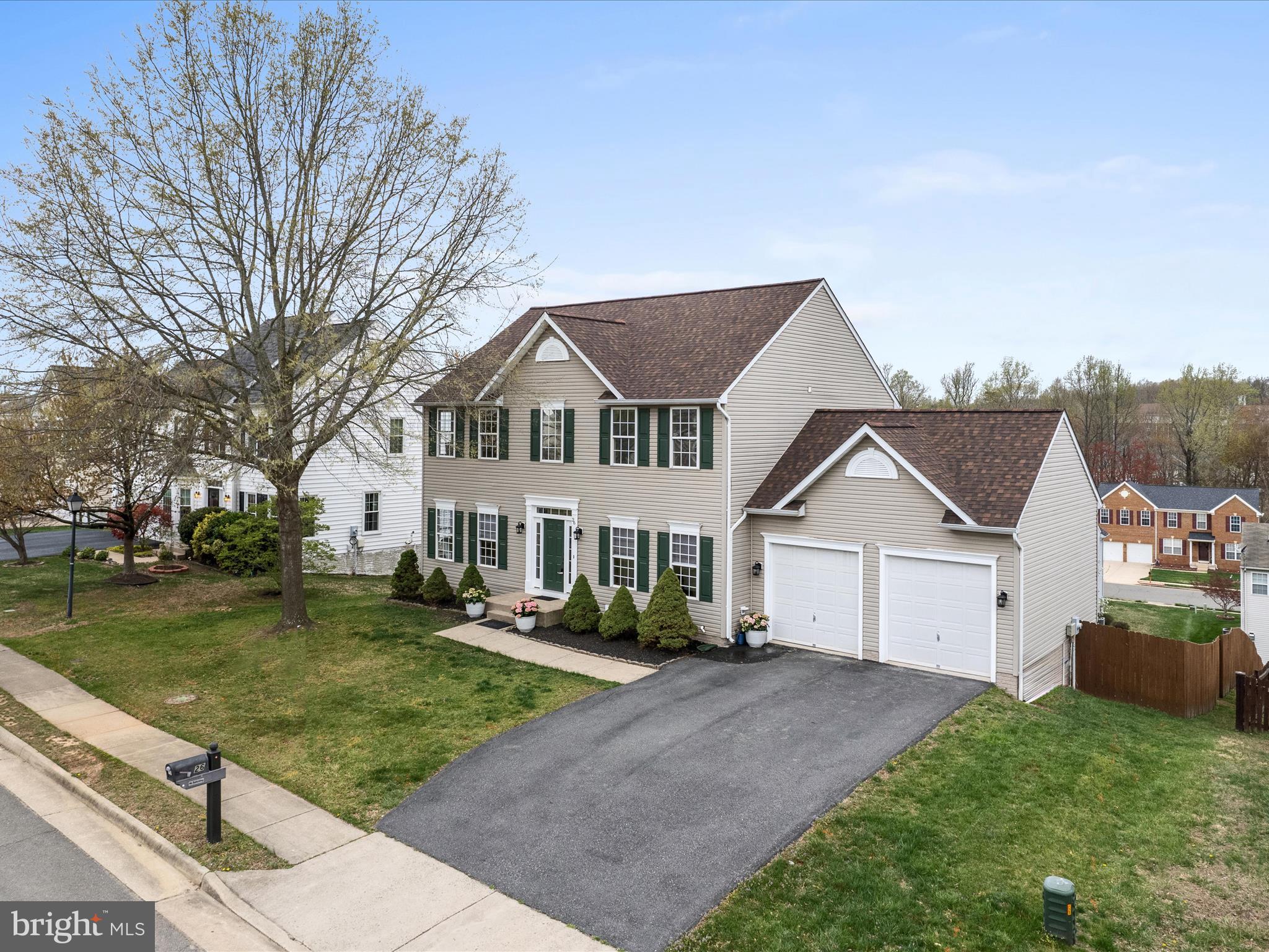 ENGLAND RUN - Residential