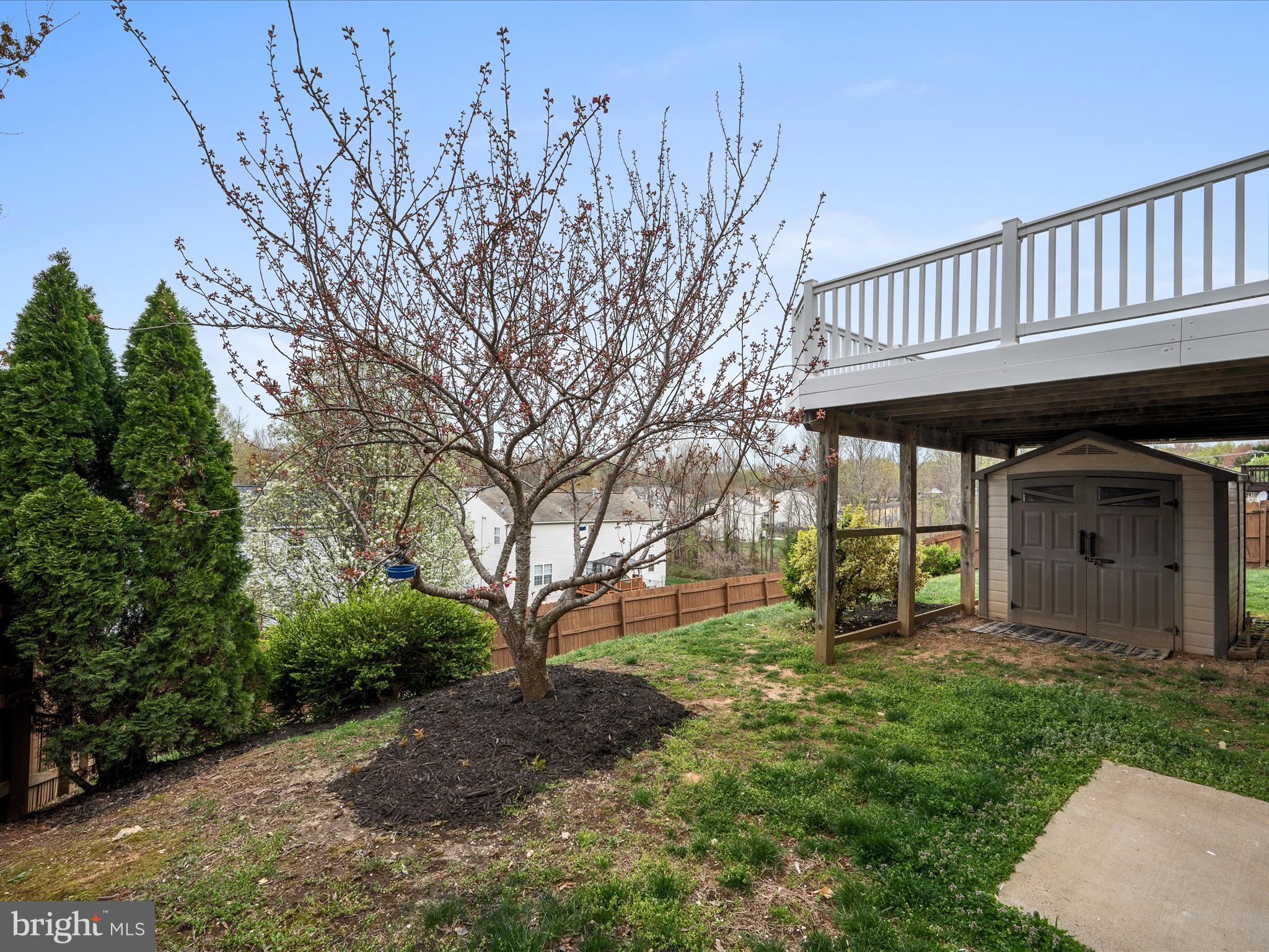 ENGLAND RUN - Residential