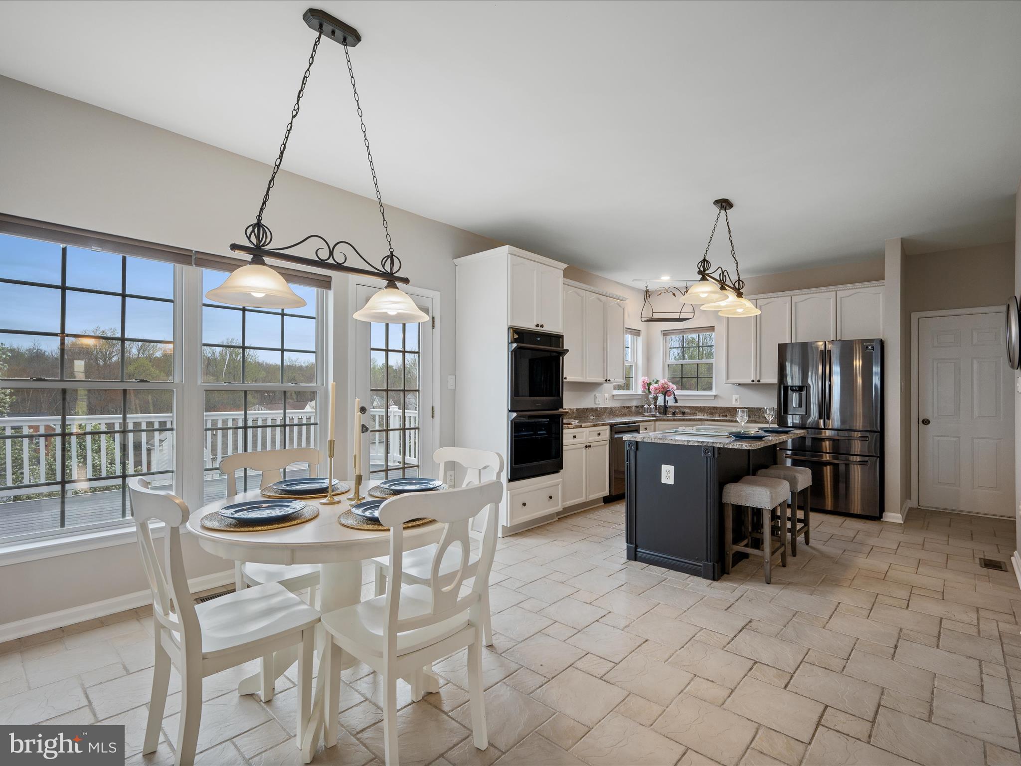 ENGLAND RUN - Residential