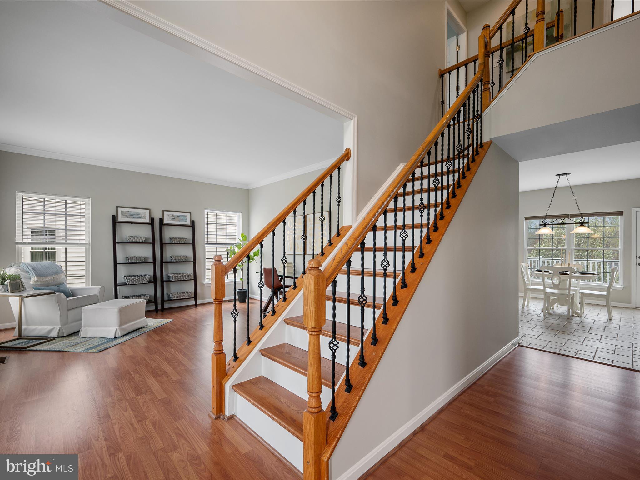 ENGLAND RUN - Residential