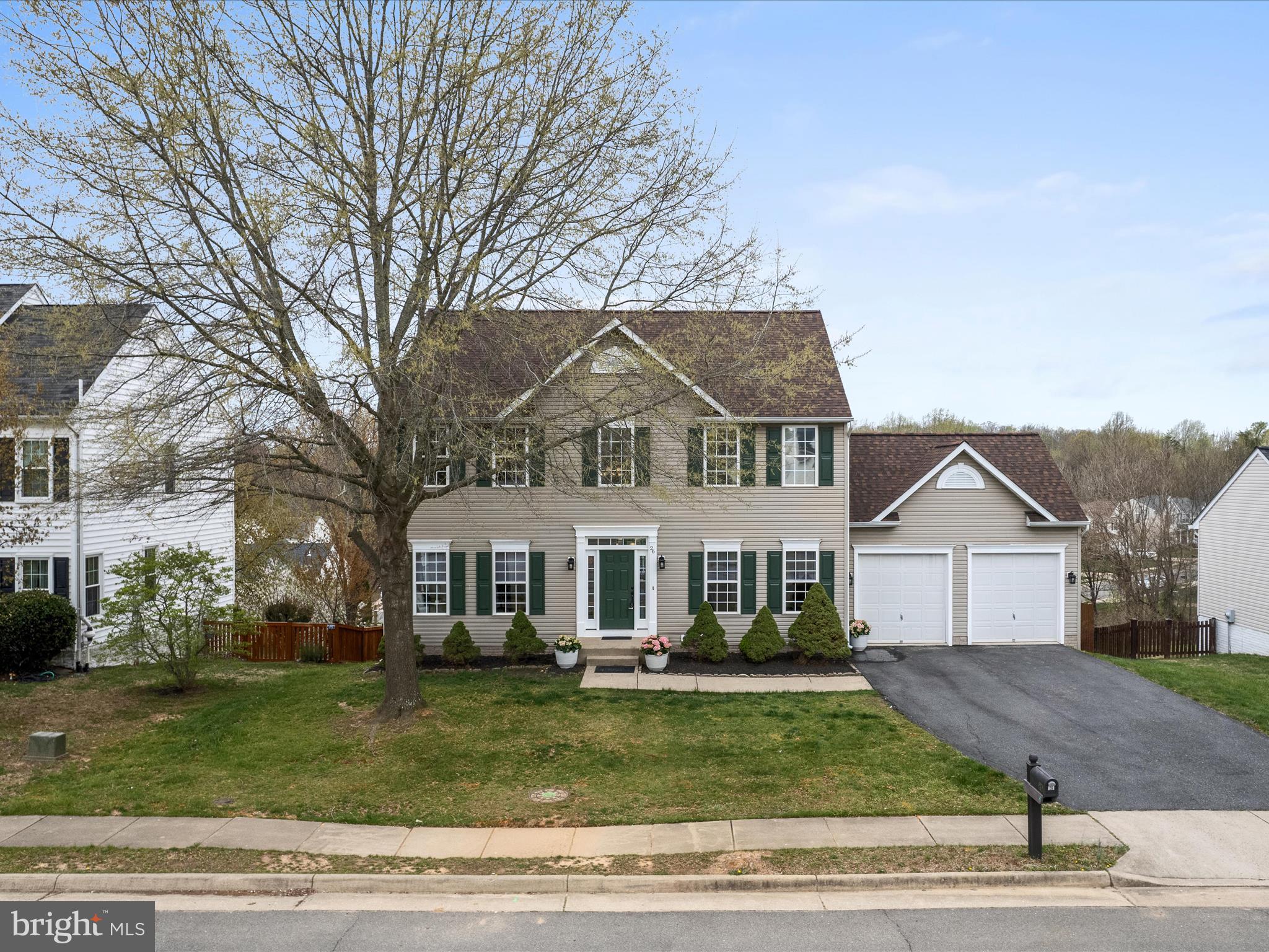 ENGLAND RUN - Residential