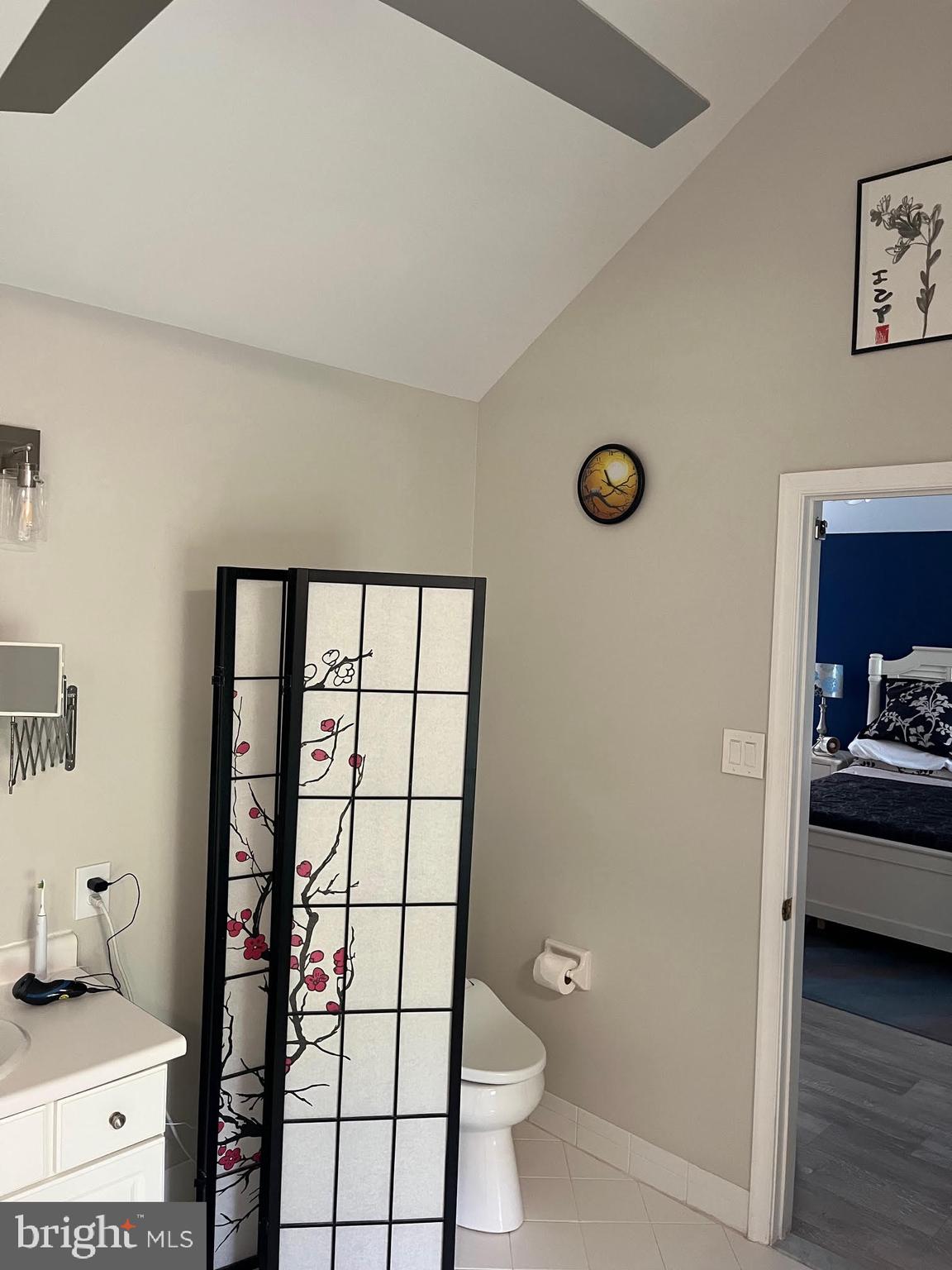 HIDDEN CREEK - Residential