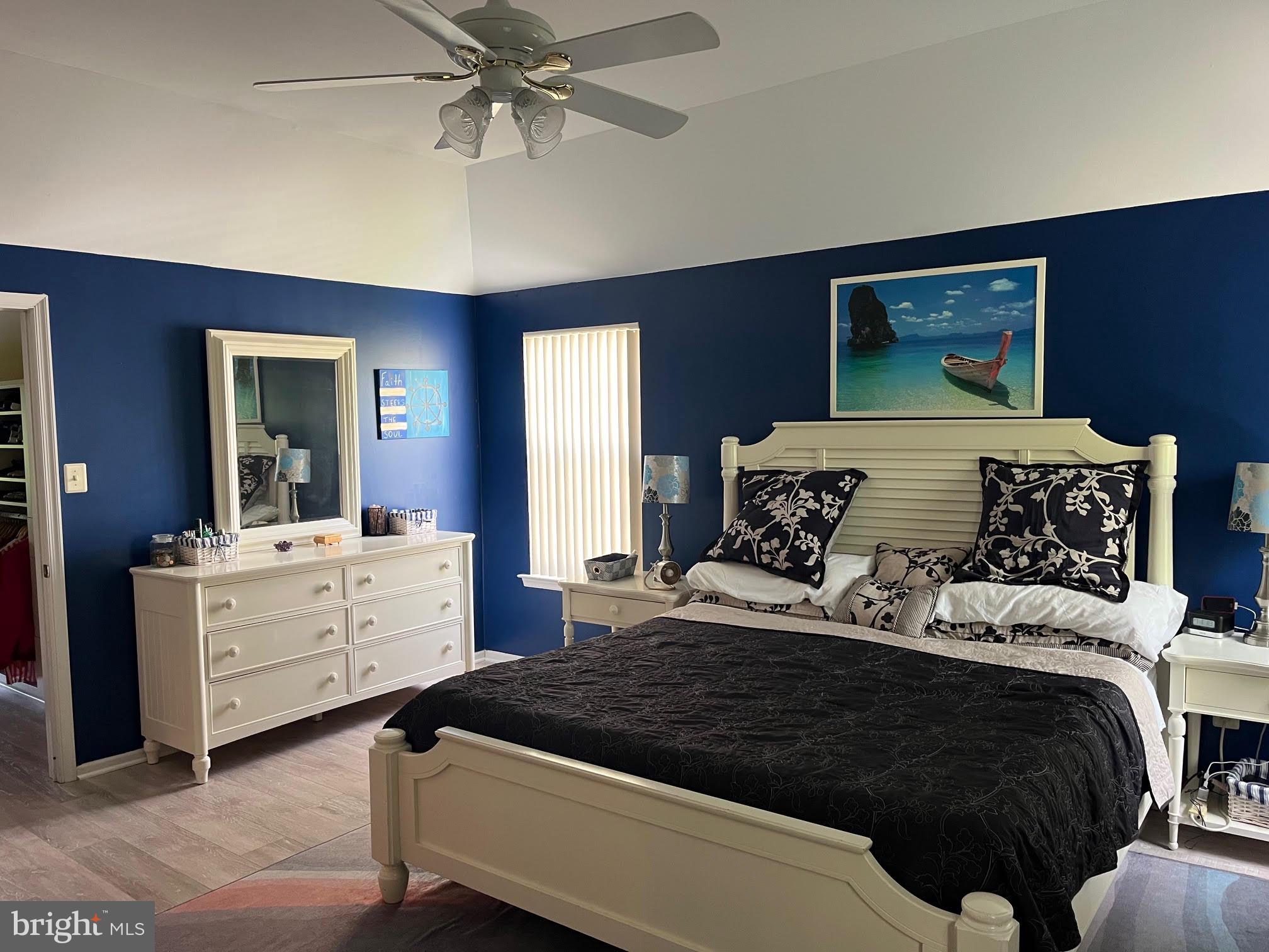 HIDDEN CREEK - Residential