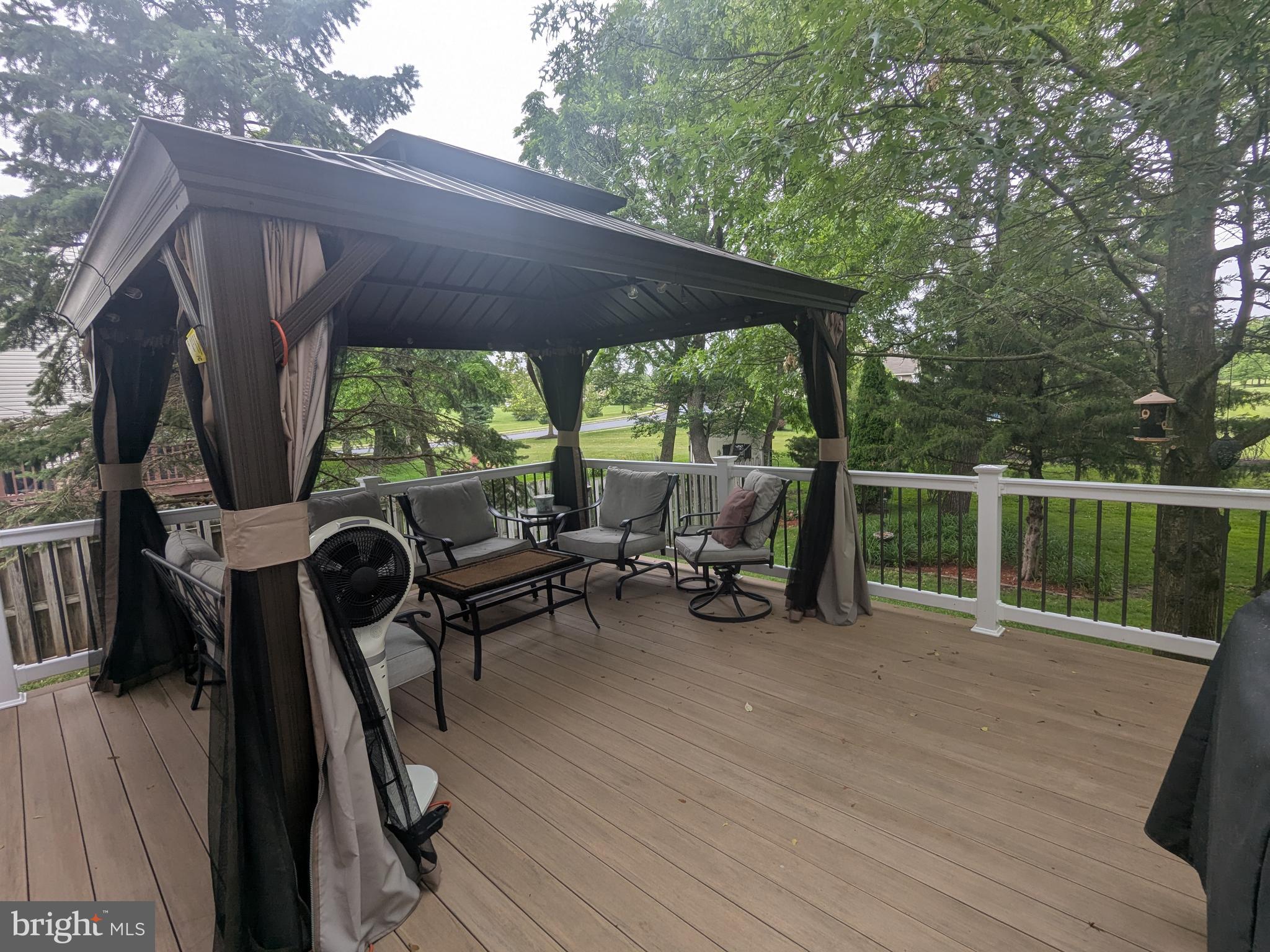 255 FARMVIEW DRIVE