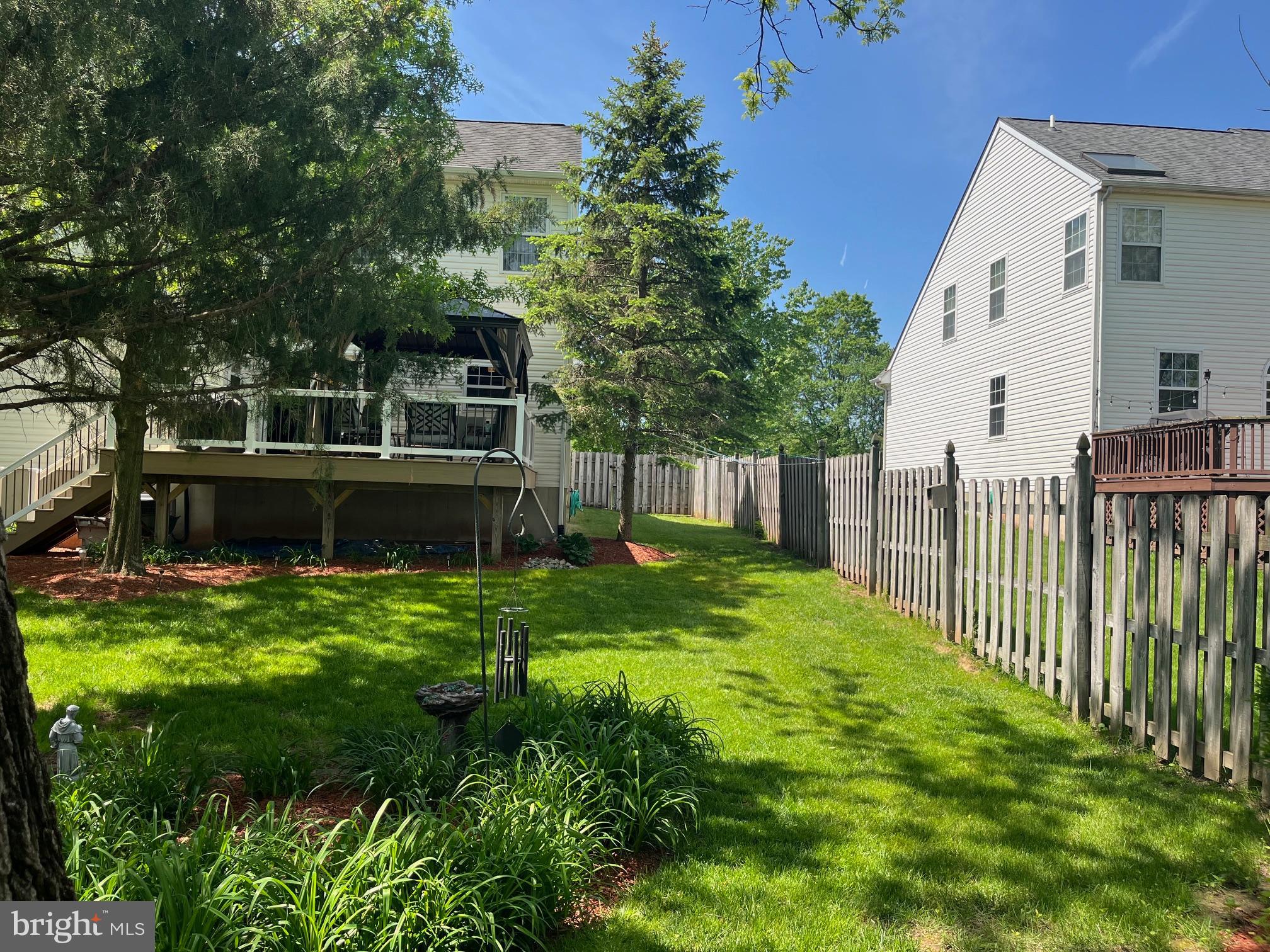 255 FARMVIEW DRIVE