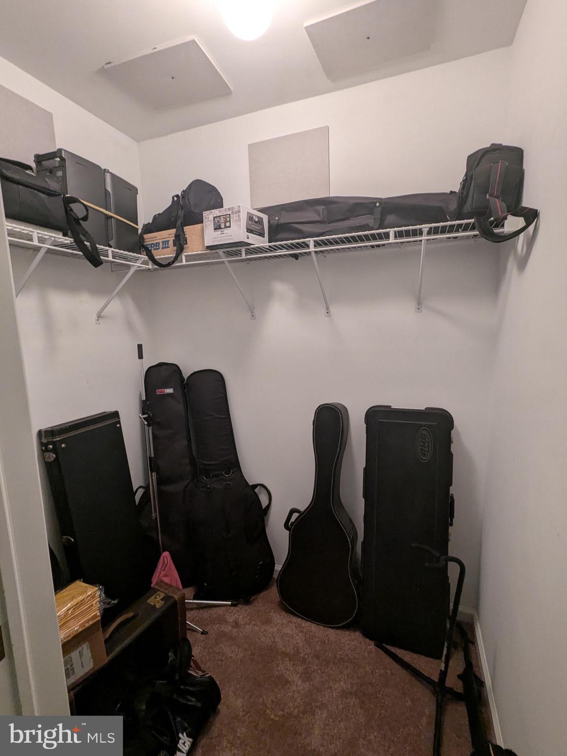 HIDDEN CREEK - Residential