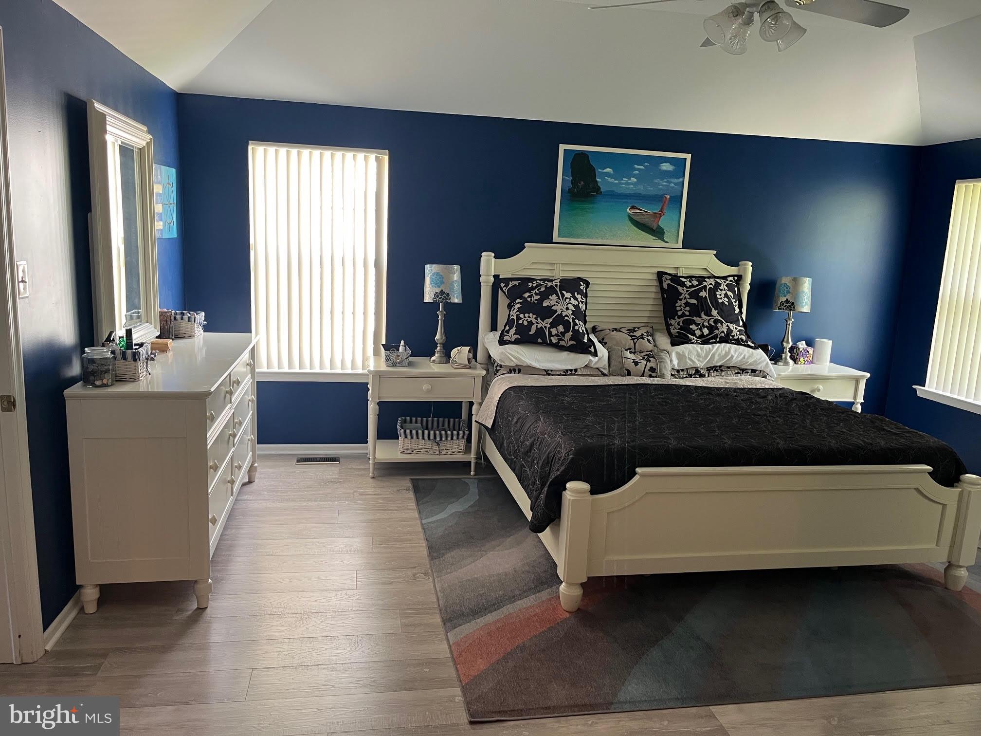 HIDDEN CREEK - Residential