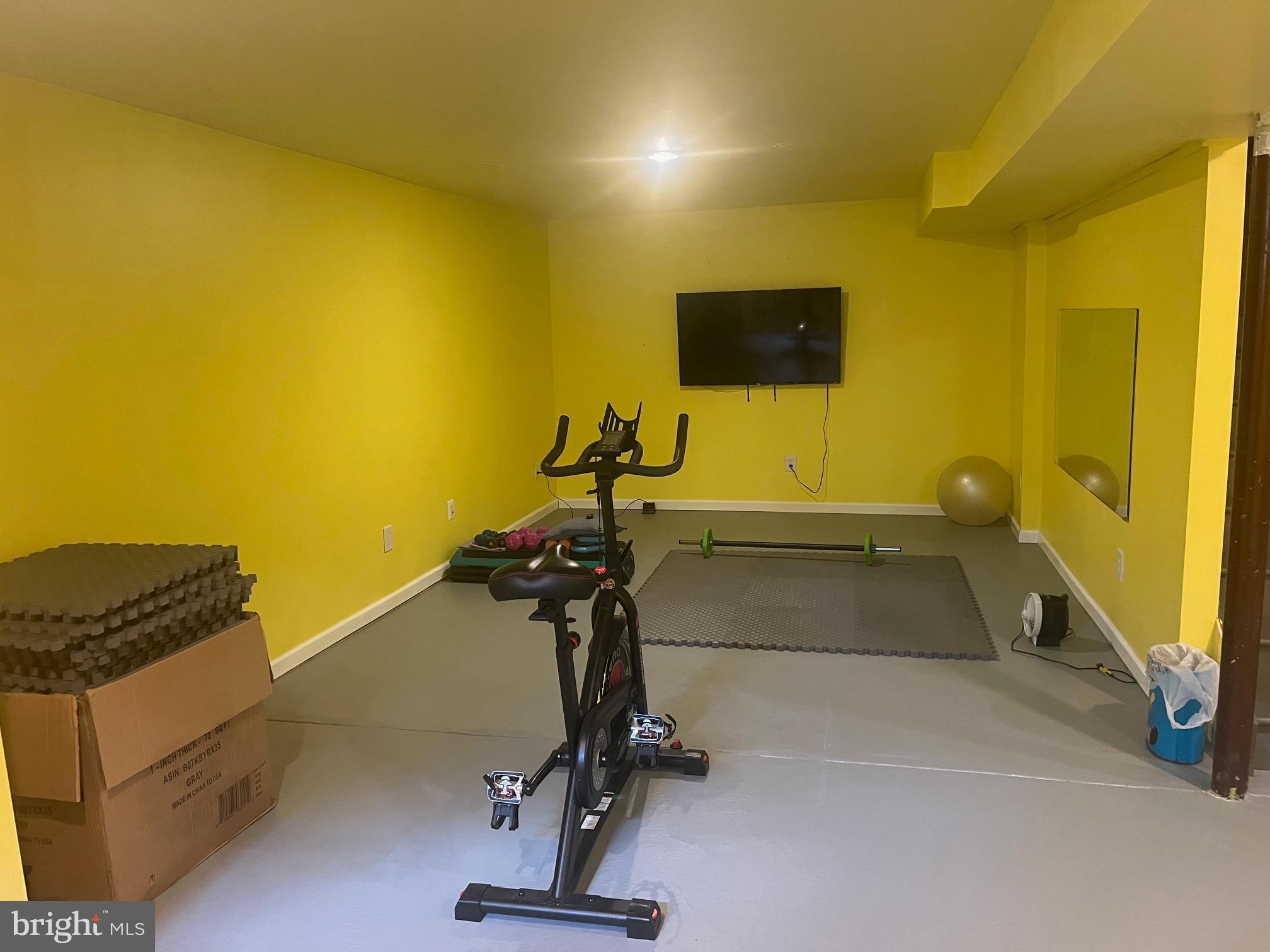 HIDDEN CREEK - Residential