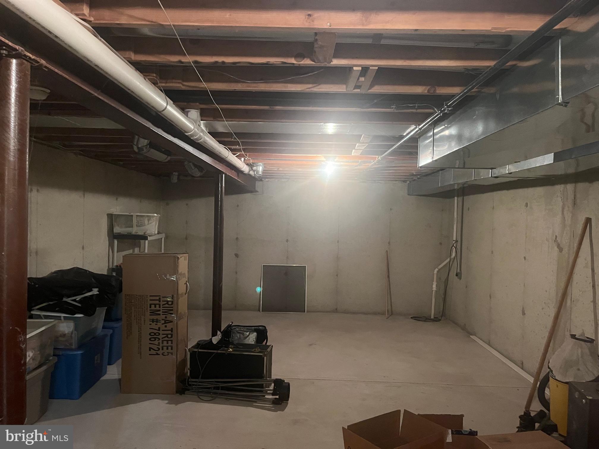 HIDDEN CREEK - Residential