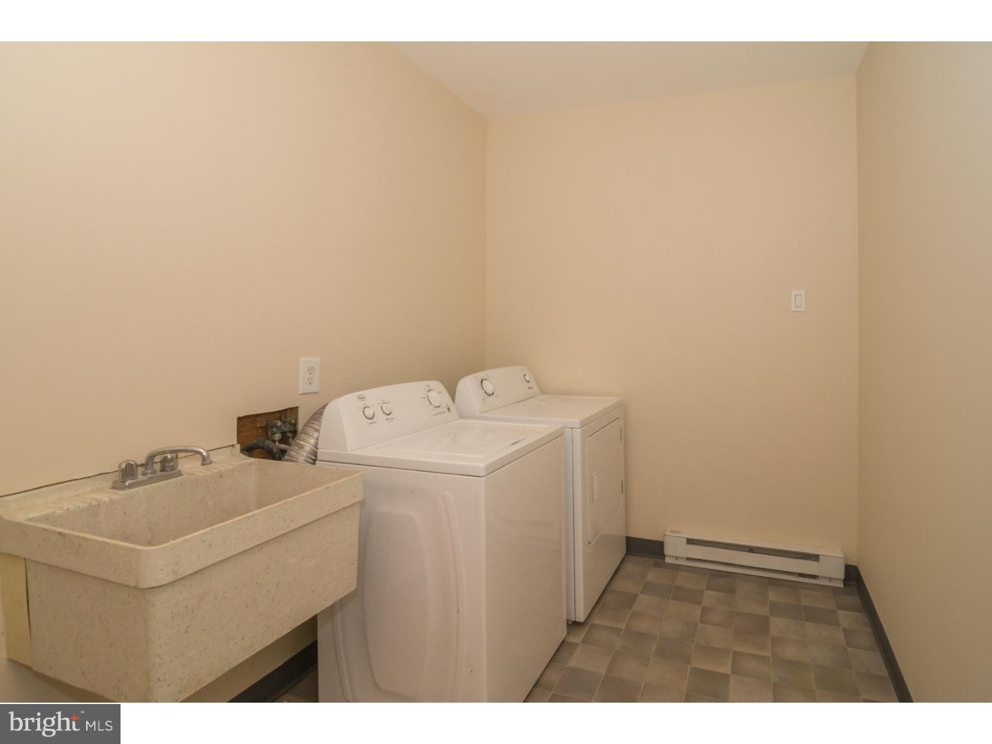 TROOP HILL - Residential