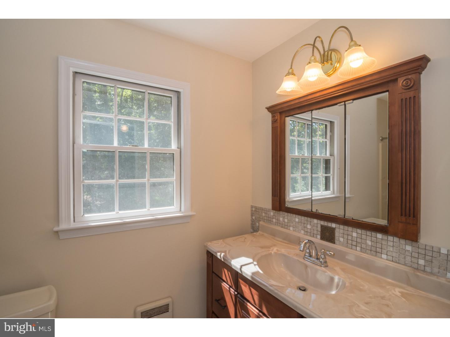 TROOP HILL - Residential