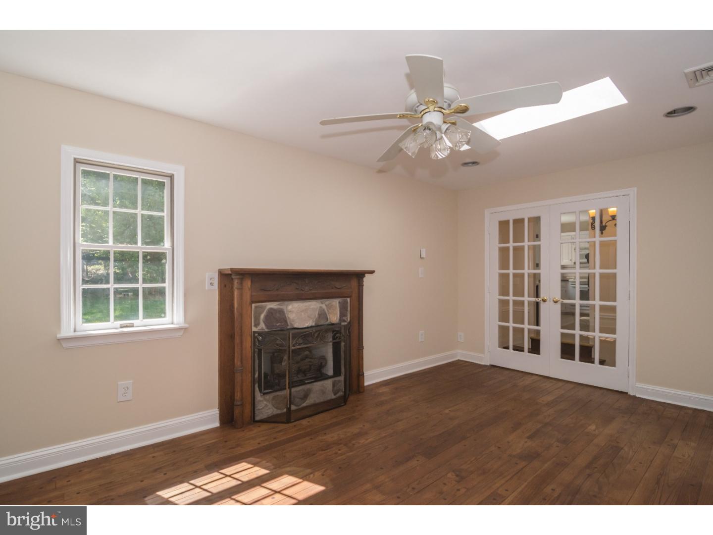 TROOP HILL - Residential