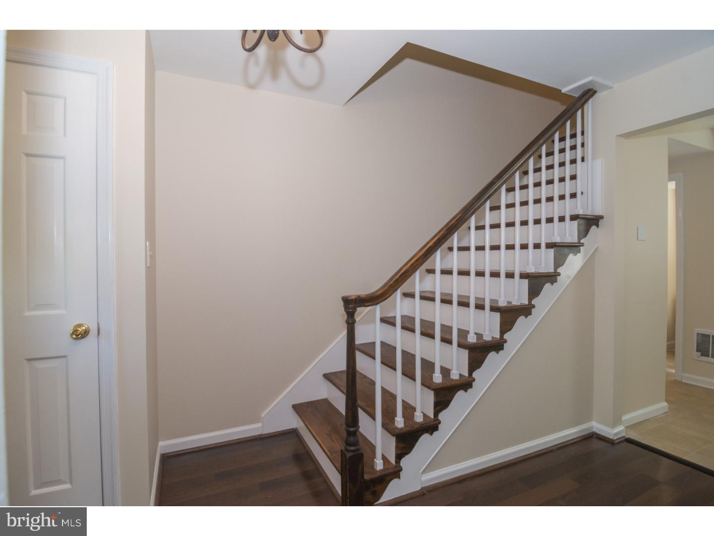 TROOP HILL - Residential