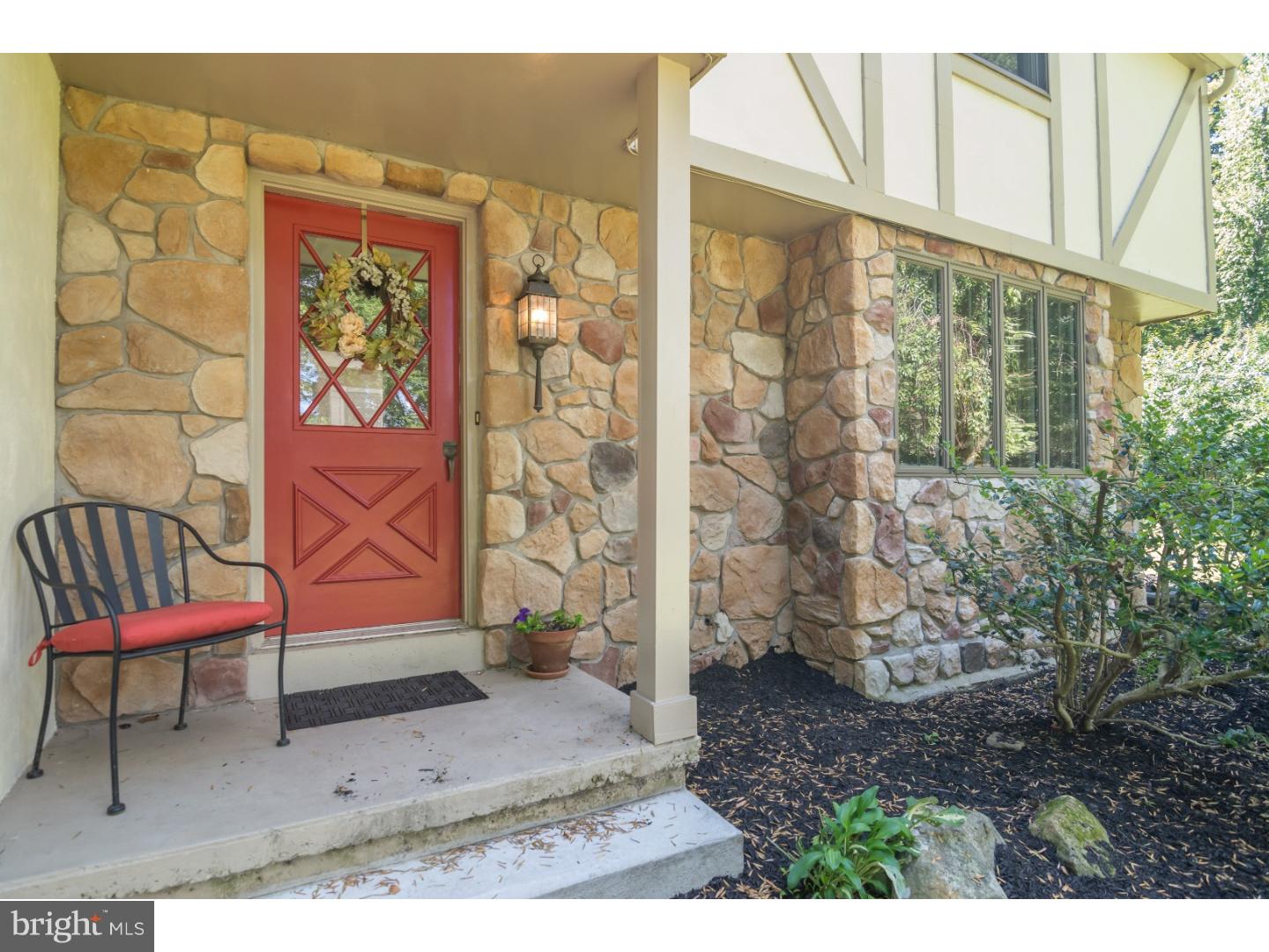 TROOP HILL - Residential