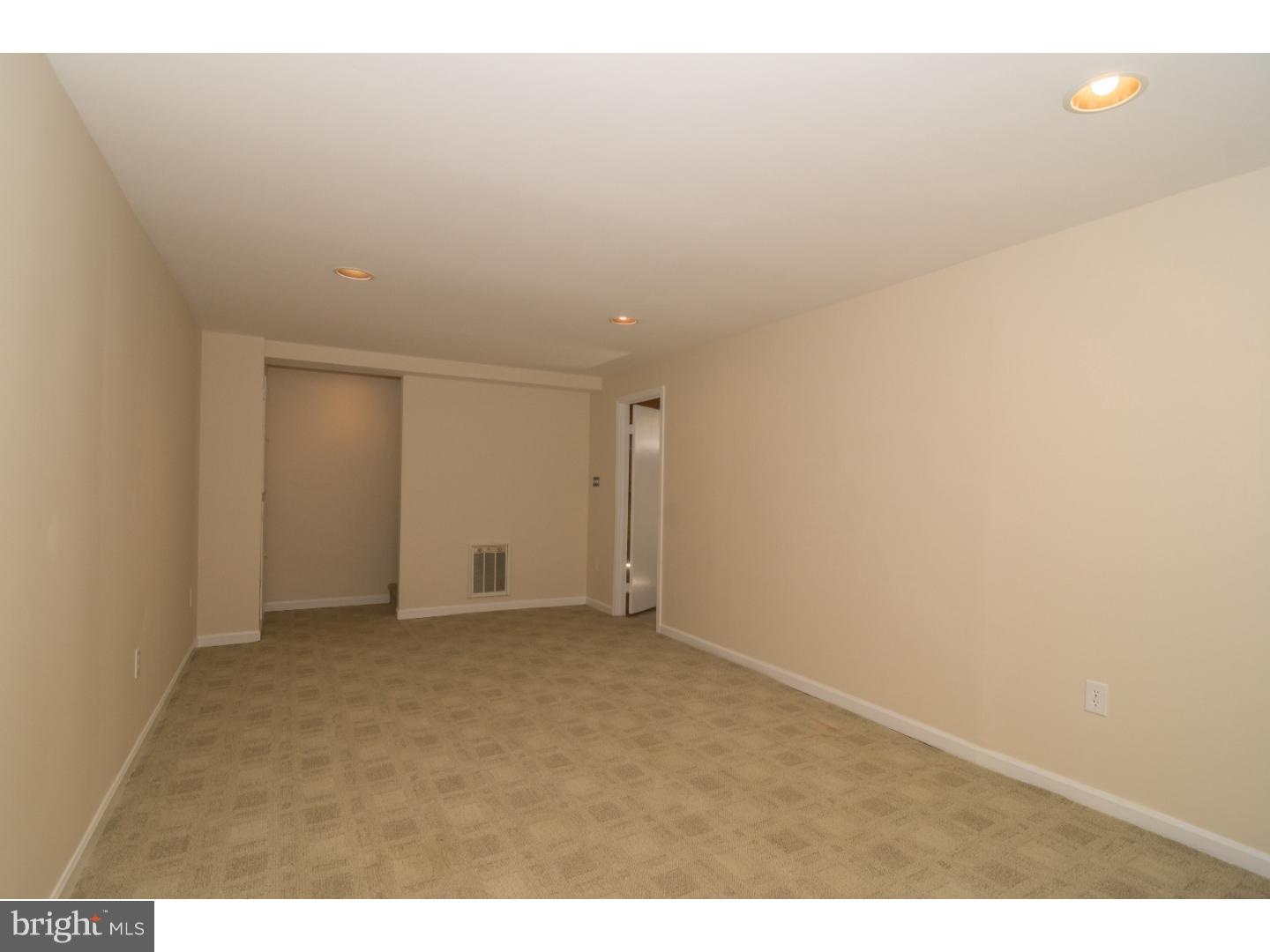 TROOP HILL - Residential