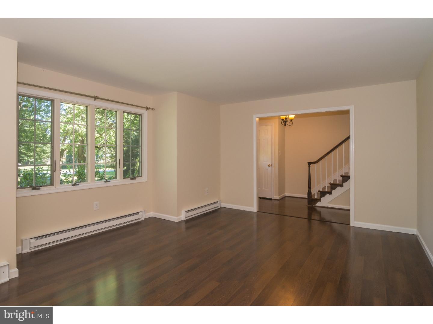 TROOP HILL - Residential