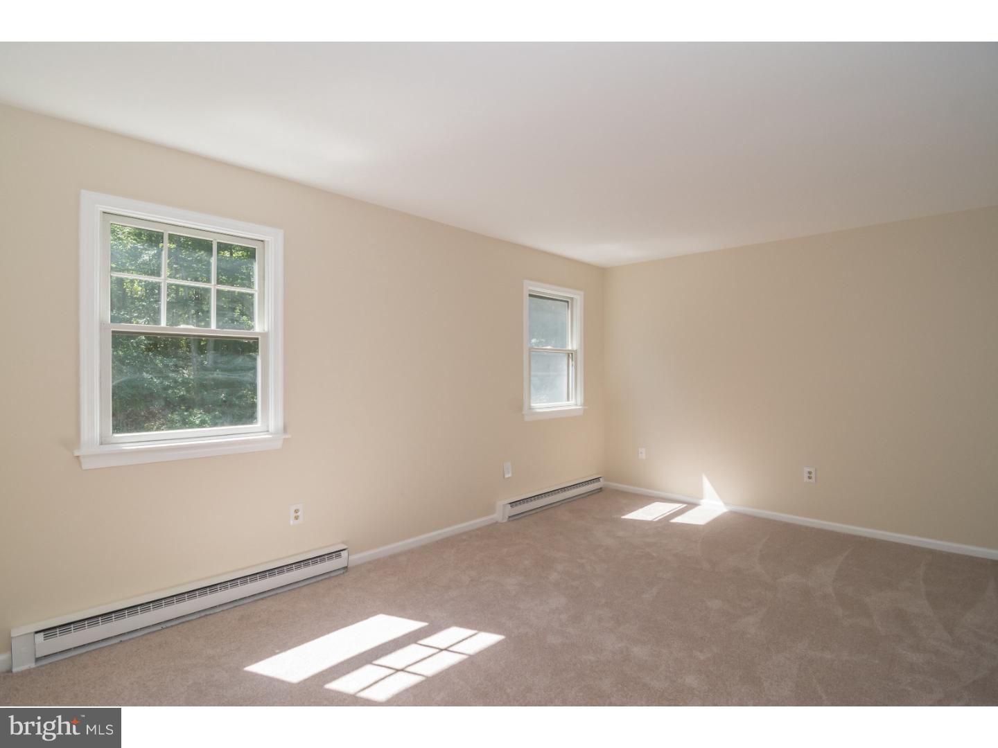 TROOP HILL - Residential