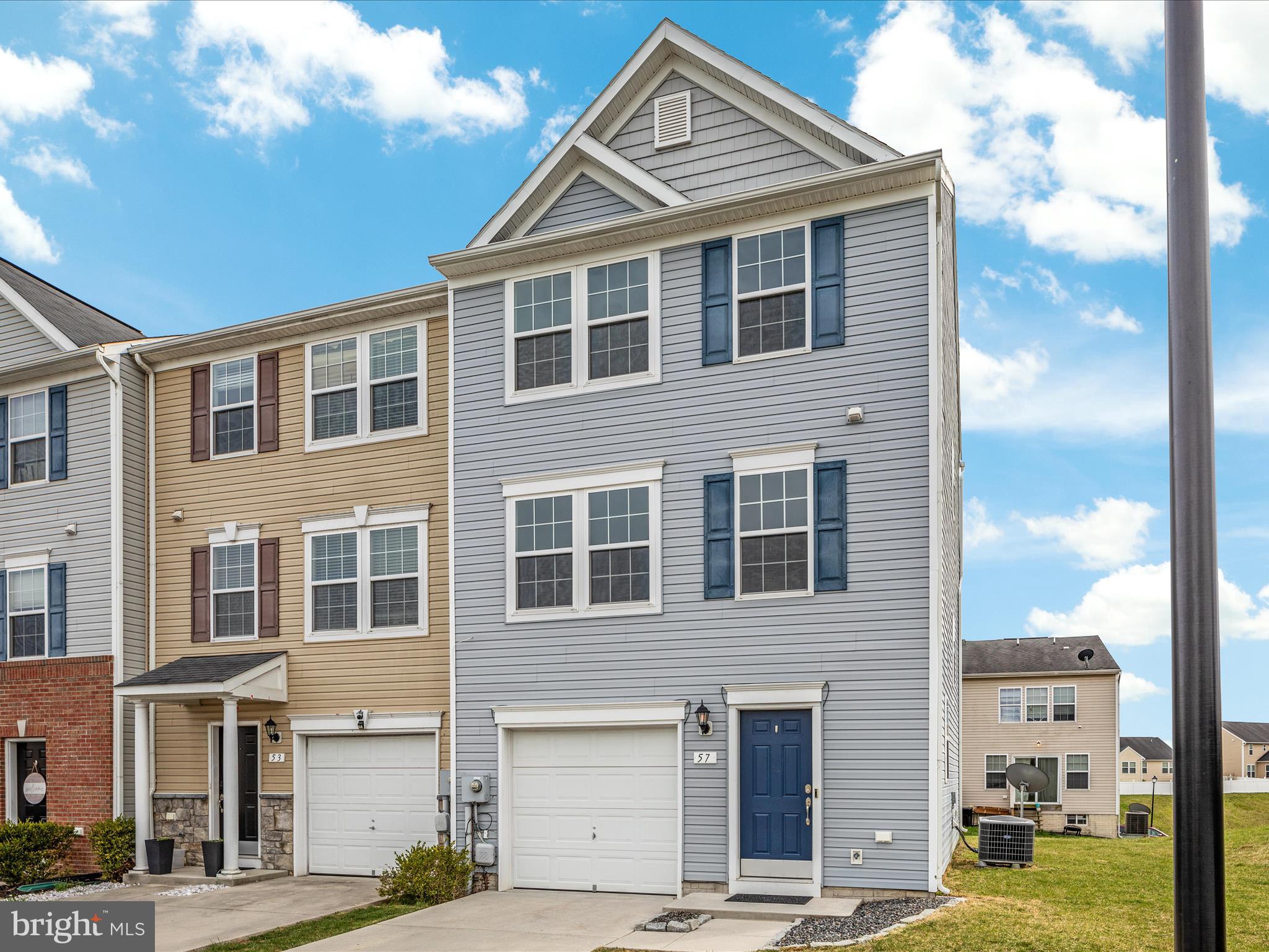 RIVERSIDE VILLAGES - Residential