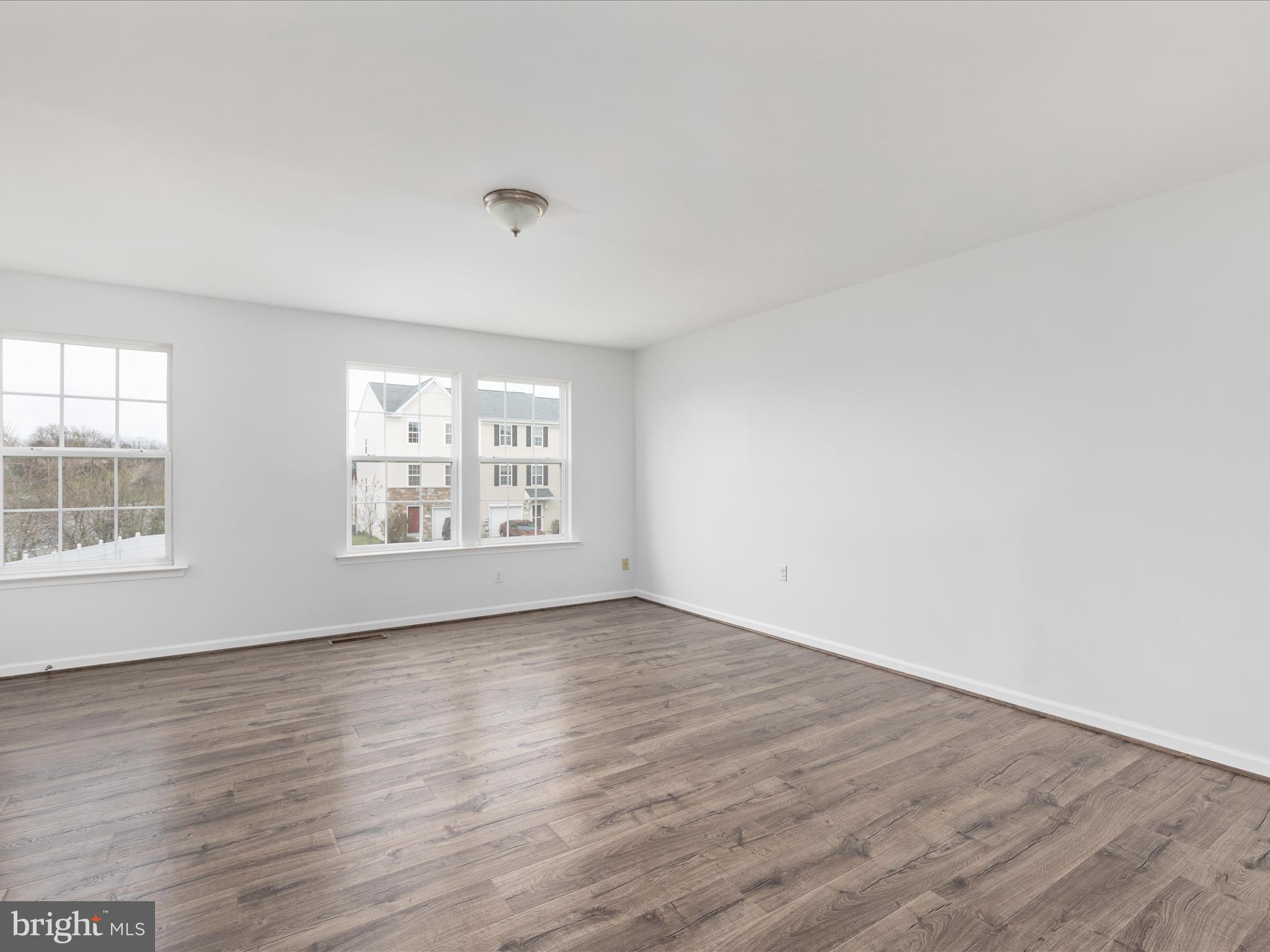 RIVERSIDE VILLAGES - Residential