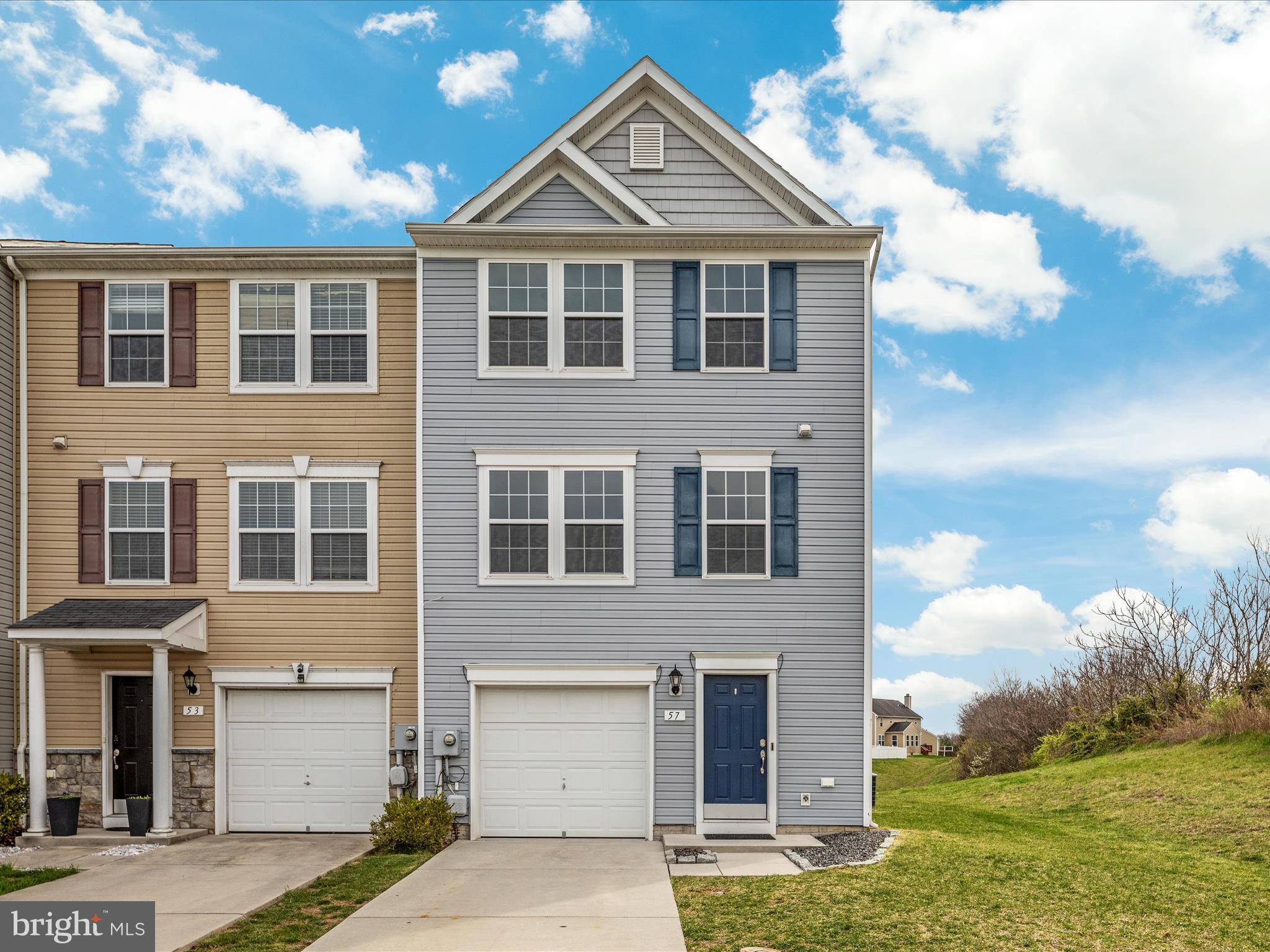 RIVERSIDE VILLAGES - Residential