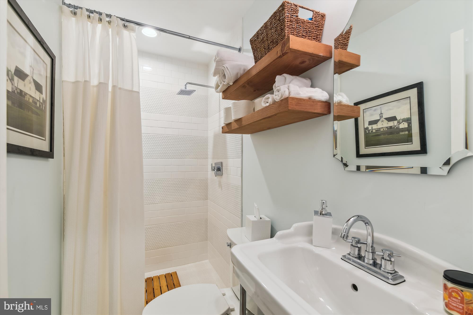 ROUND BAY - Residential