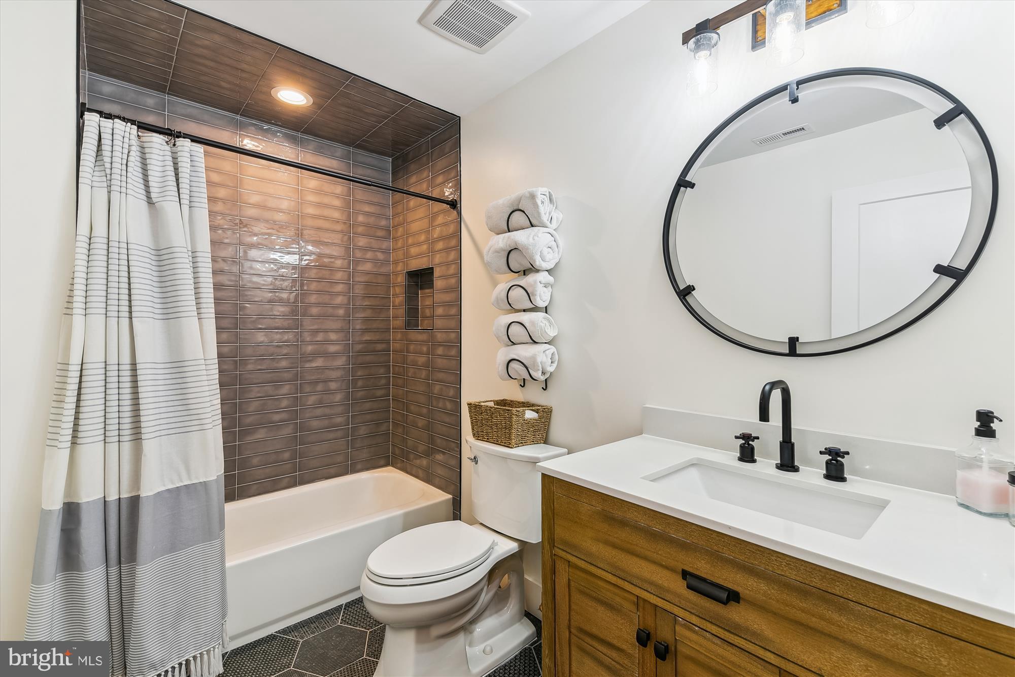 ROUND BAY - Residential