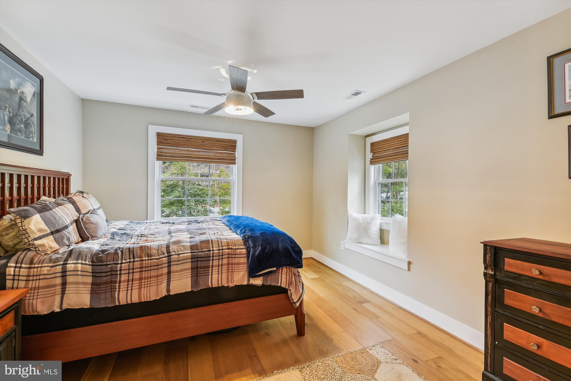 ROUND BAY - Residential