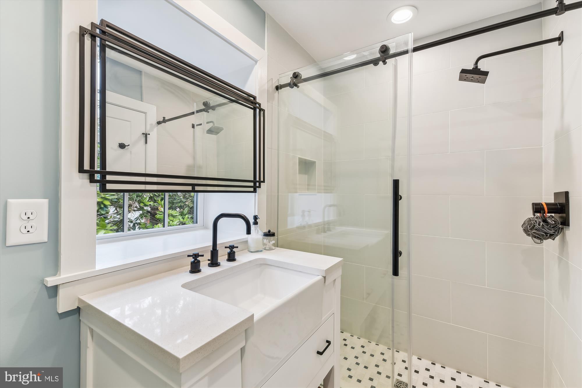 ROUND BAY - Residential