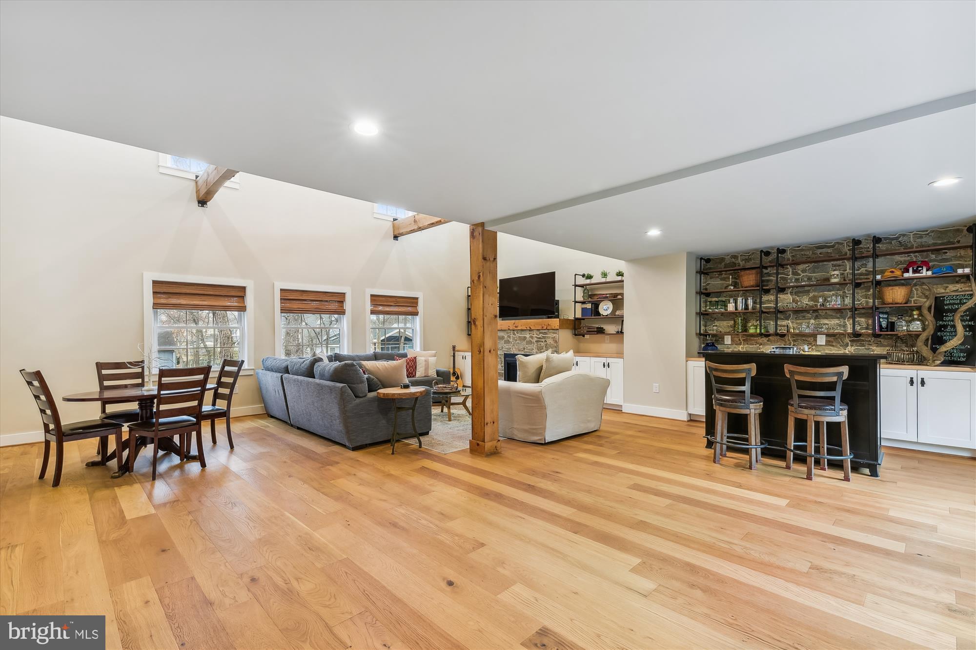 ROUND BAY - Residential