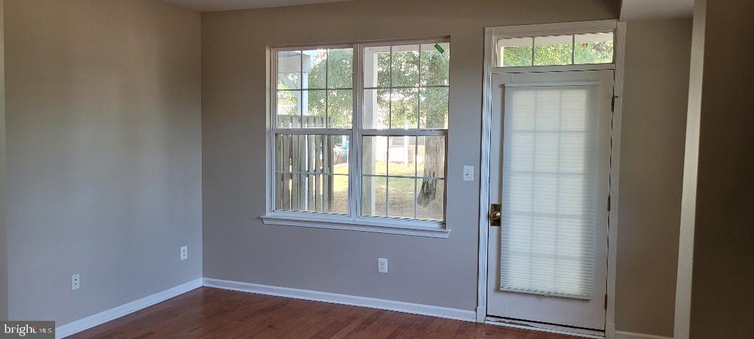 BELMONT LAND BAY - Residential Lease