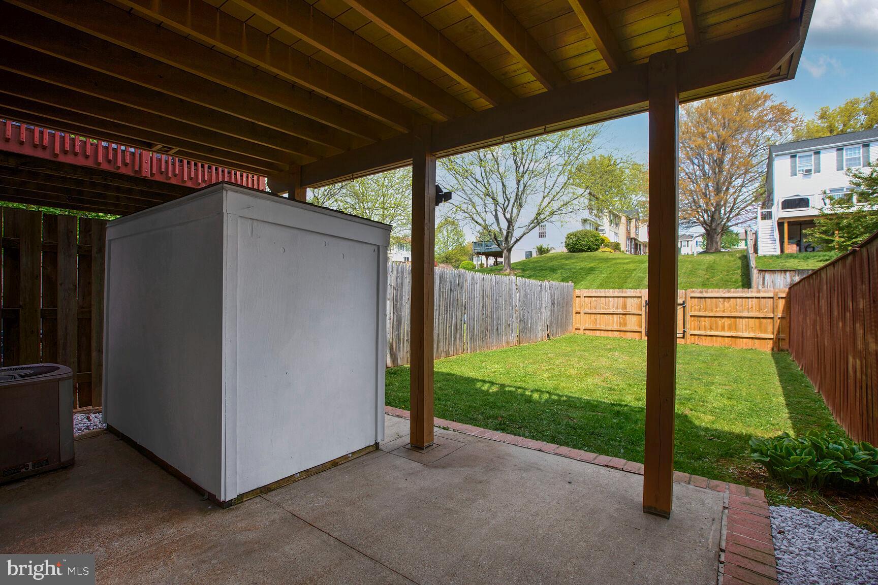 CONSTANT FRIENDSHIP - Residential