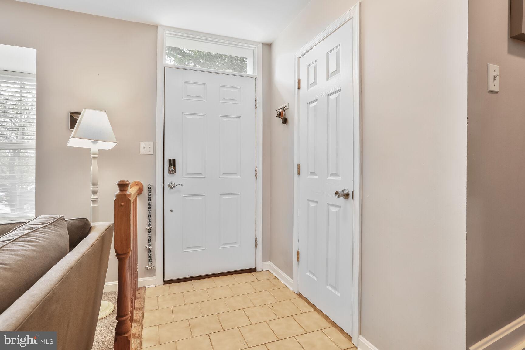 CONSTANT FRIENDSHIP - Residential