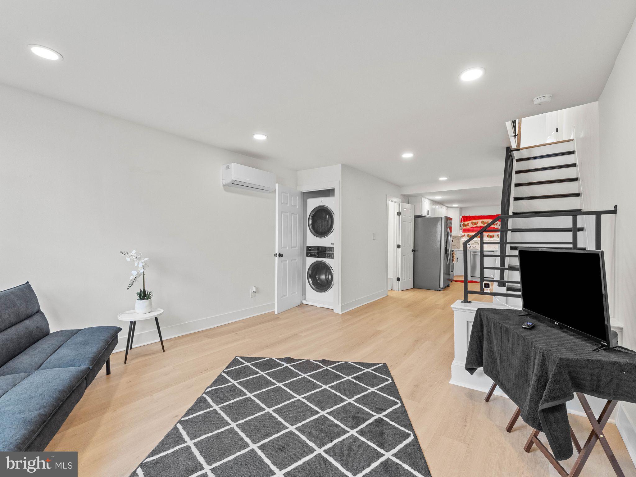 EAST PASSYUNK CROSSING - Residential